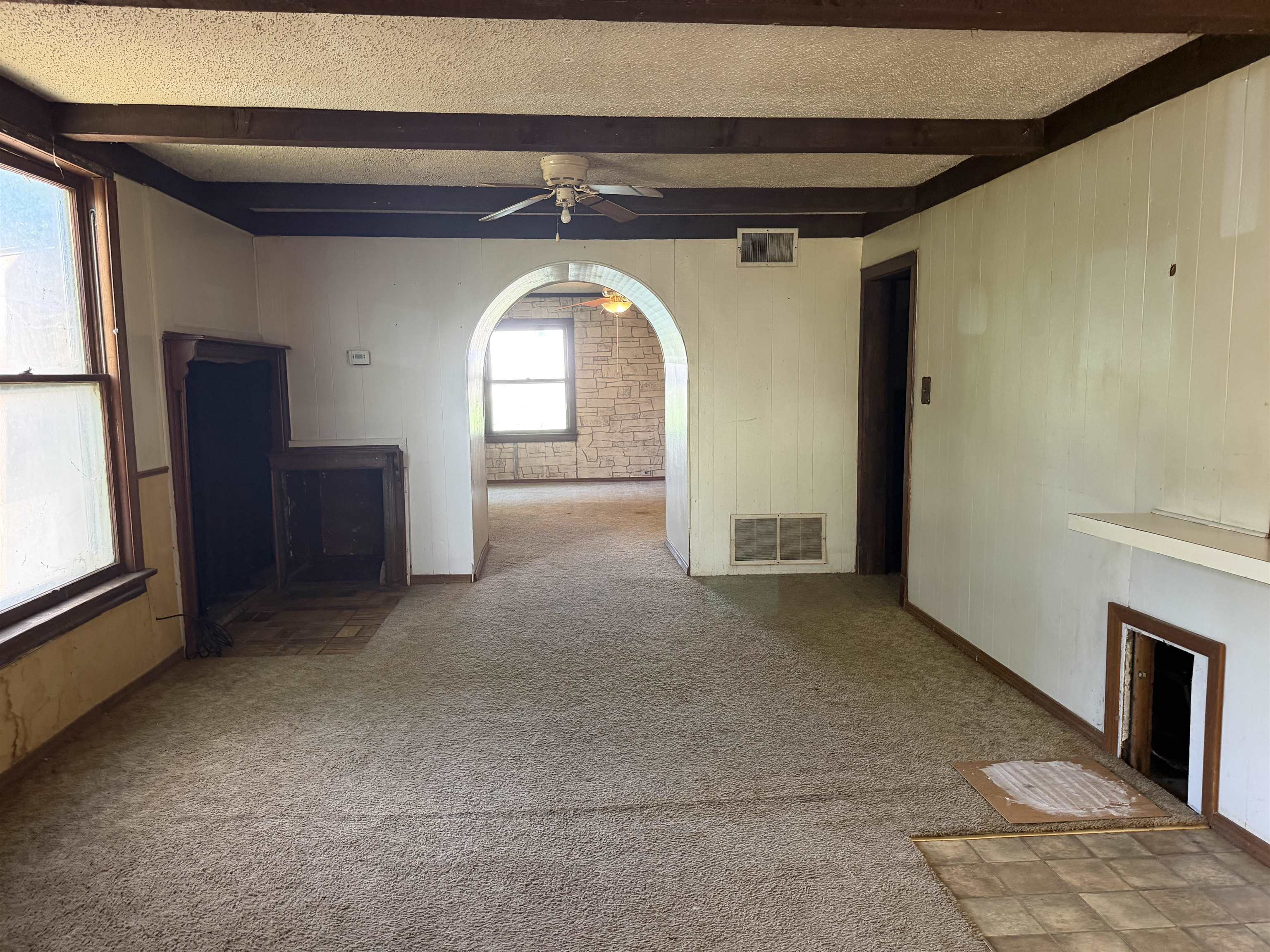 521 N Mulberry St Property Photo 10