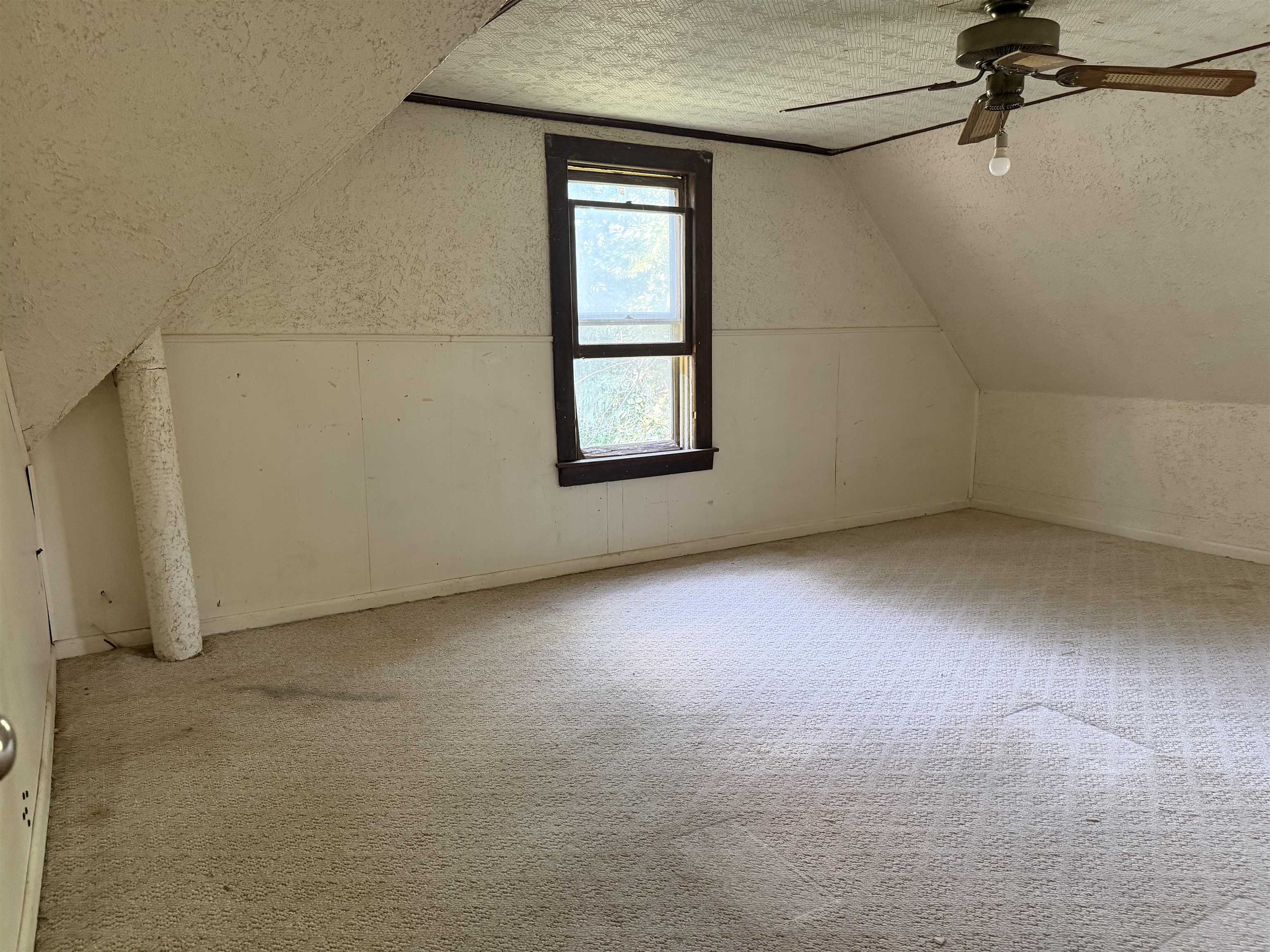 521 N Mulberry St Property Photo 14