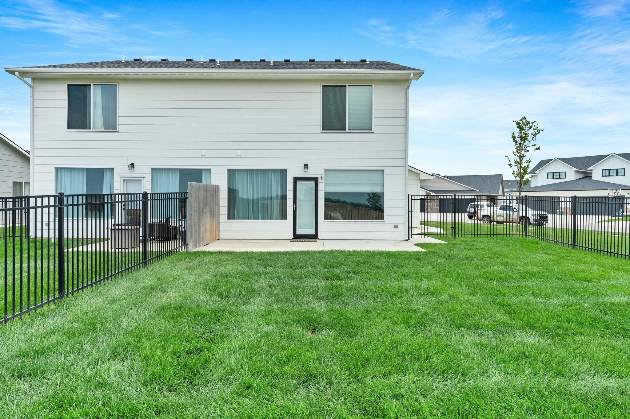 12178 W Swift Fox Property Photo 27