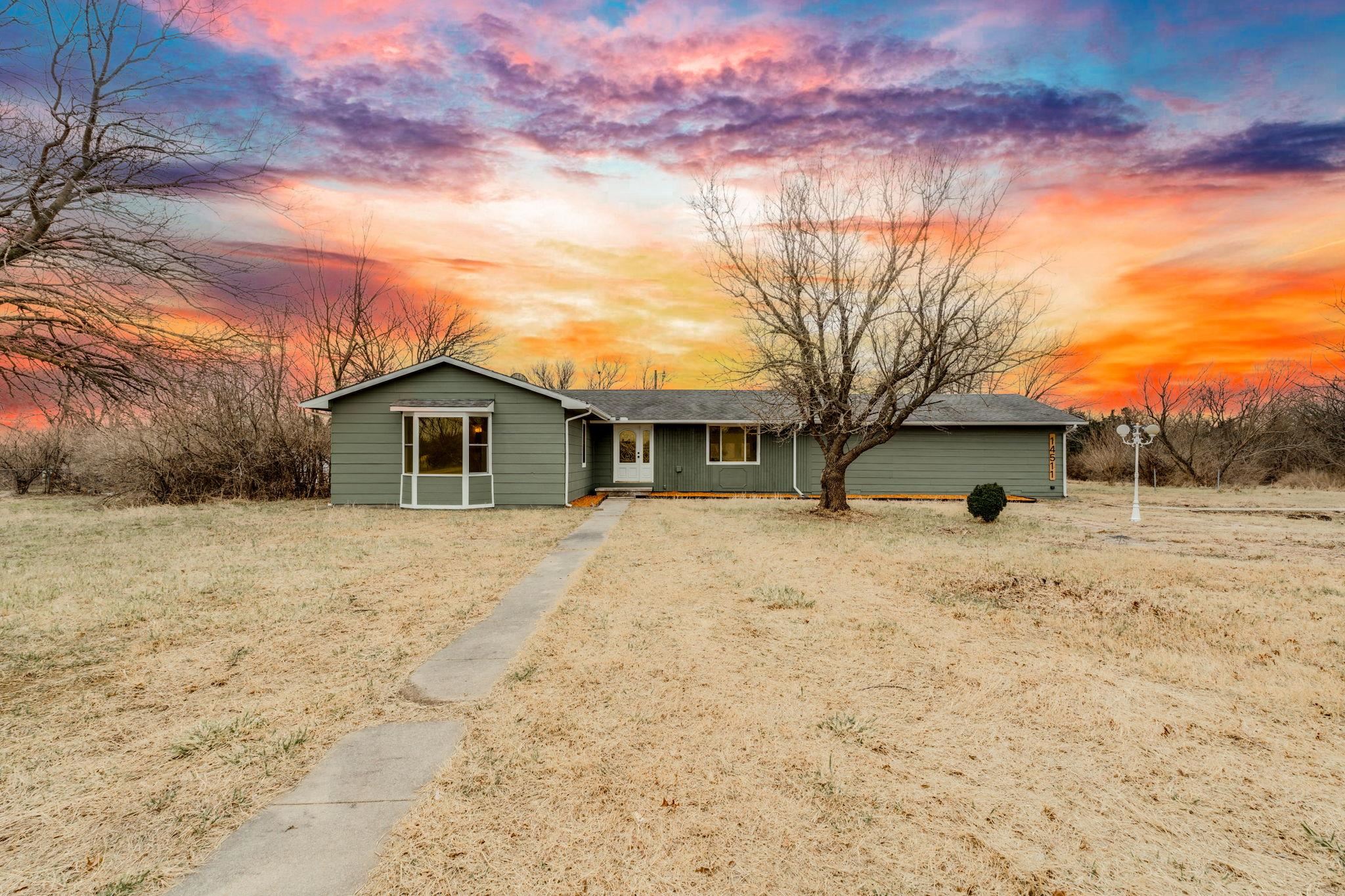 14511 W Selma Property Photo 1