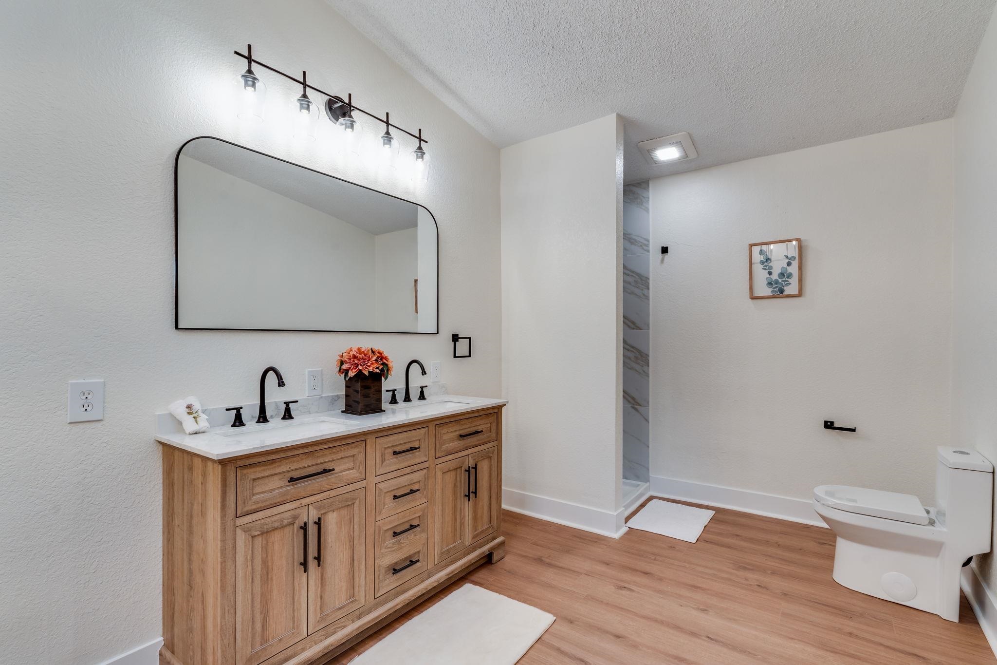 14511 W Selma Property Photo 13
