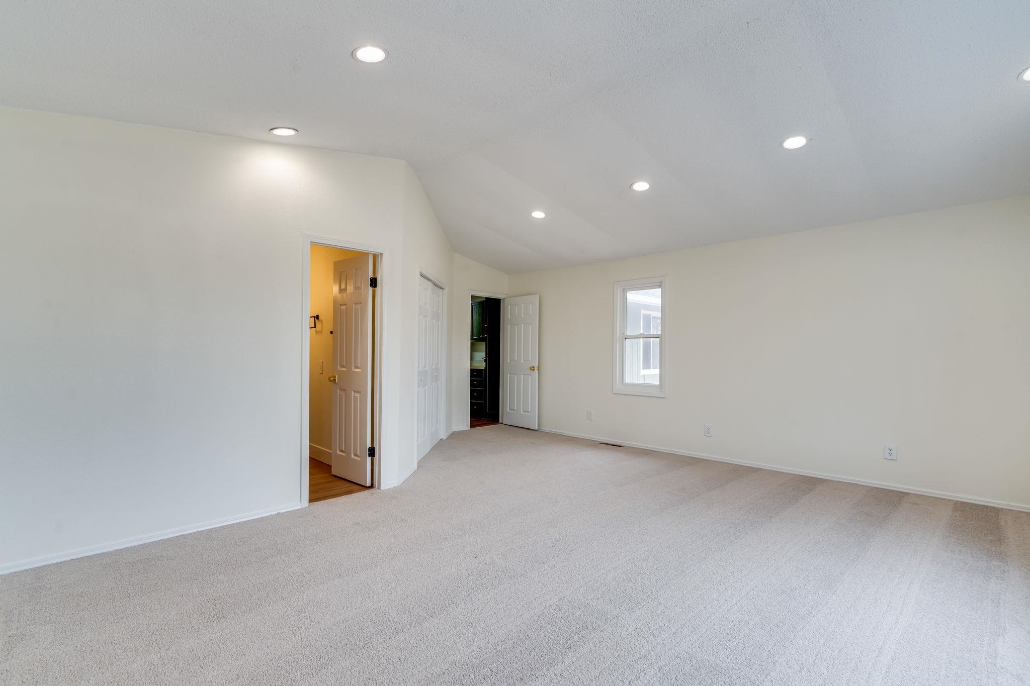 14511 W Selma Property Photo 18