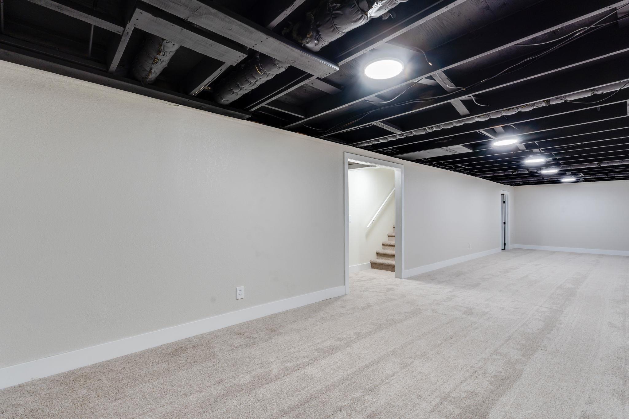 14511 W Selma Property Photo 26