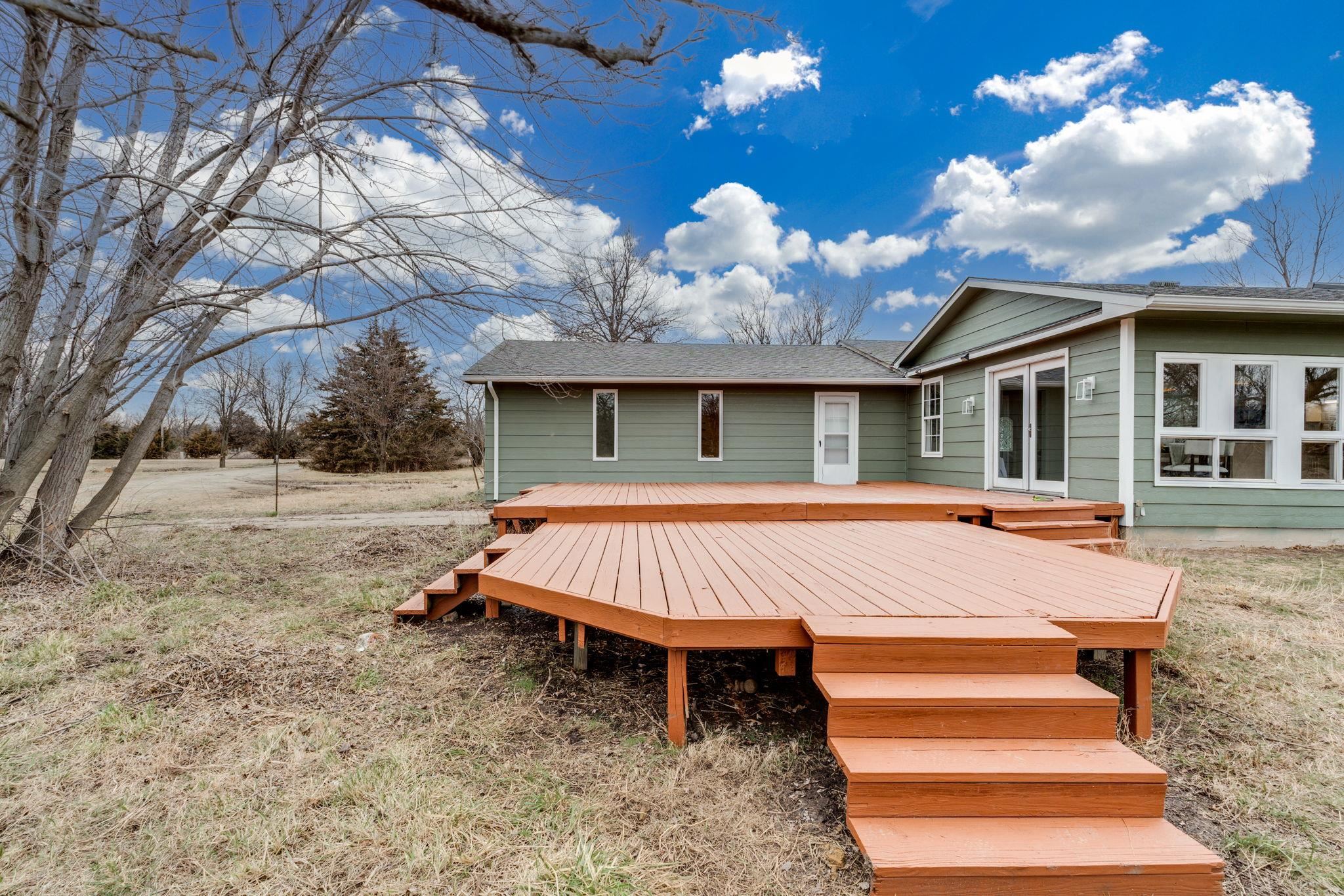 14511 W Selma Property Photo 28