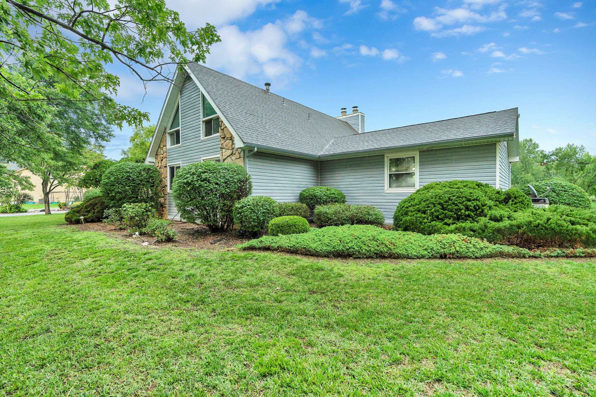 1340 S Greenwich Property Photo 2