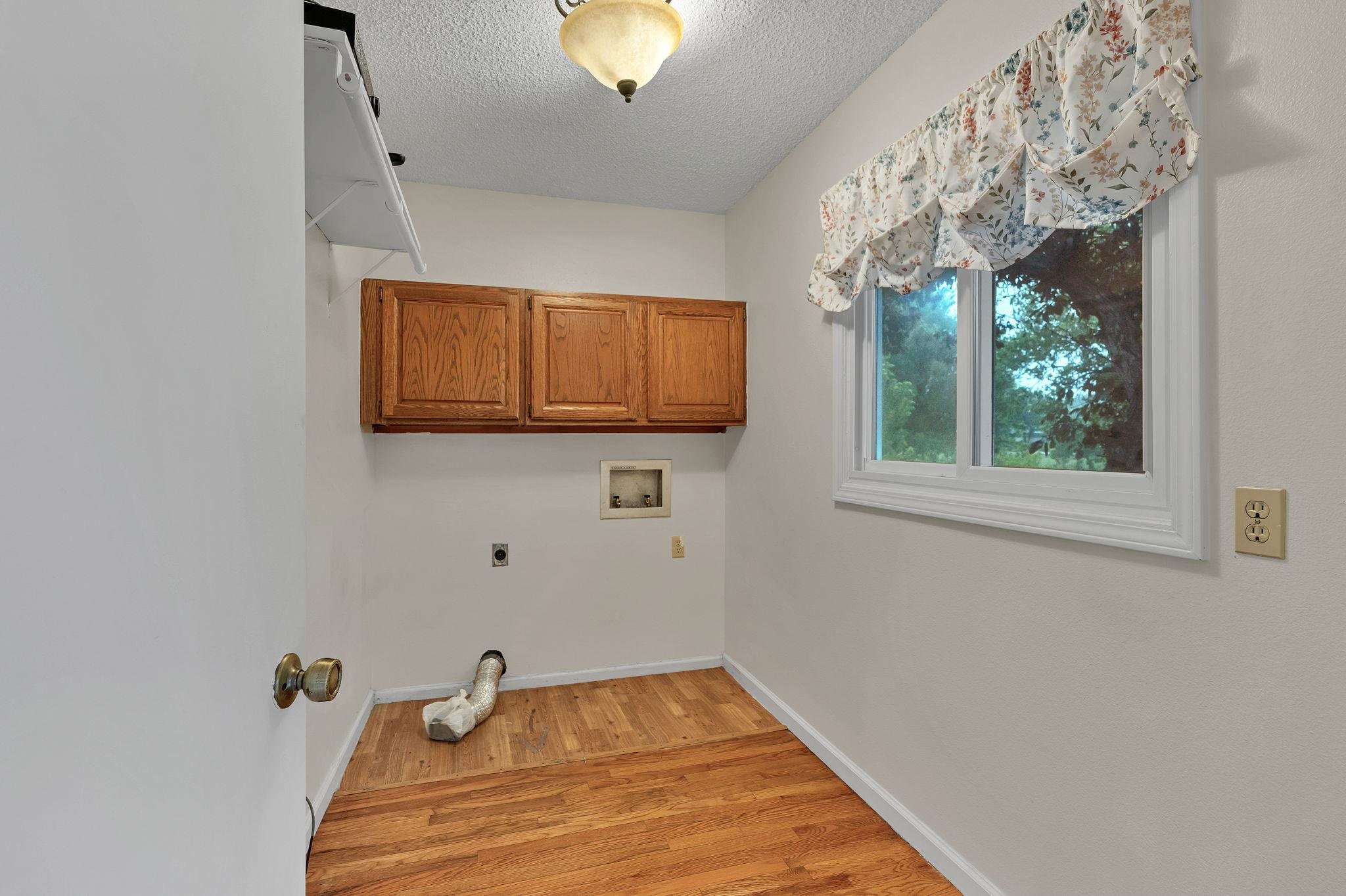 1340 S Greenwich Property Photo 6
