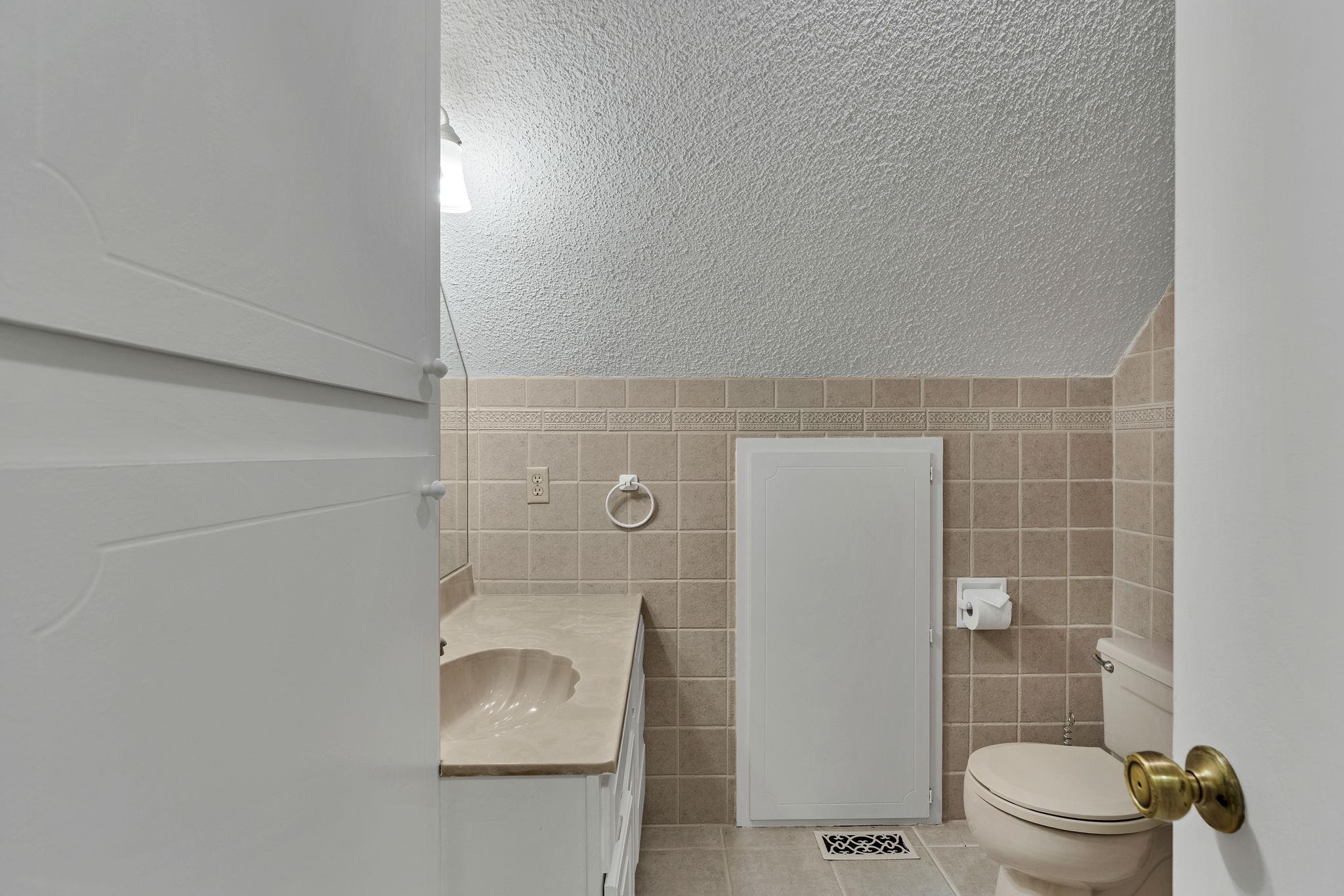1340 S Greenwich Property Photo 25