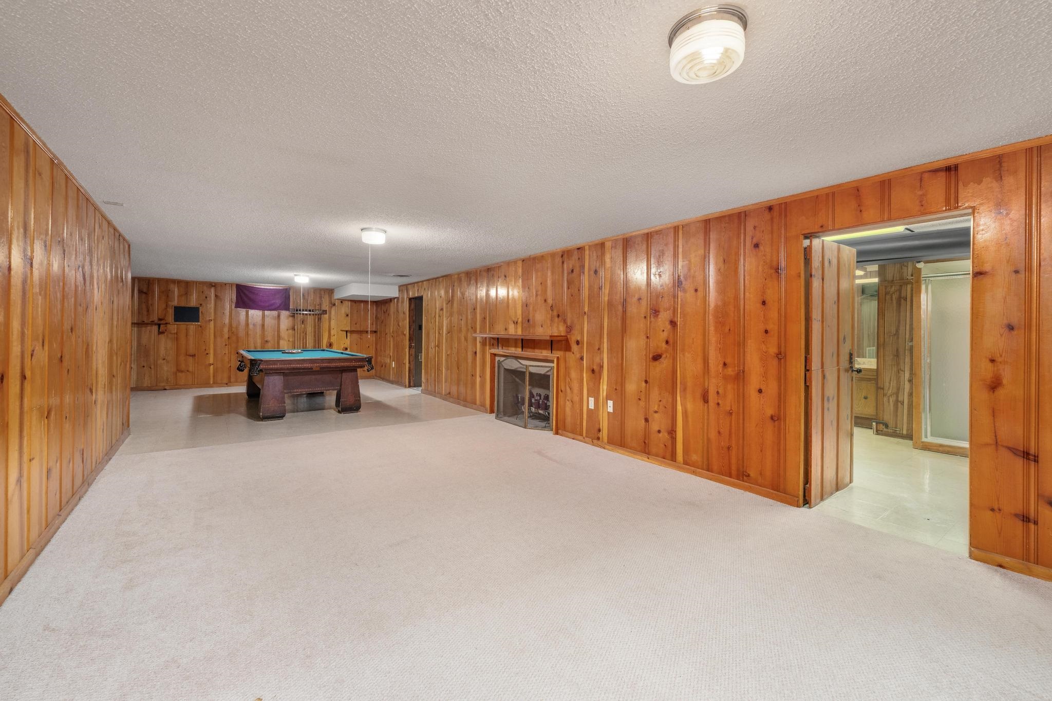 1631 N Clarence Ave Property Photo 23