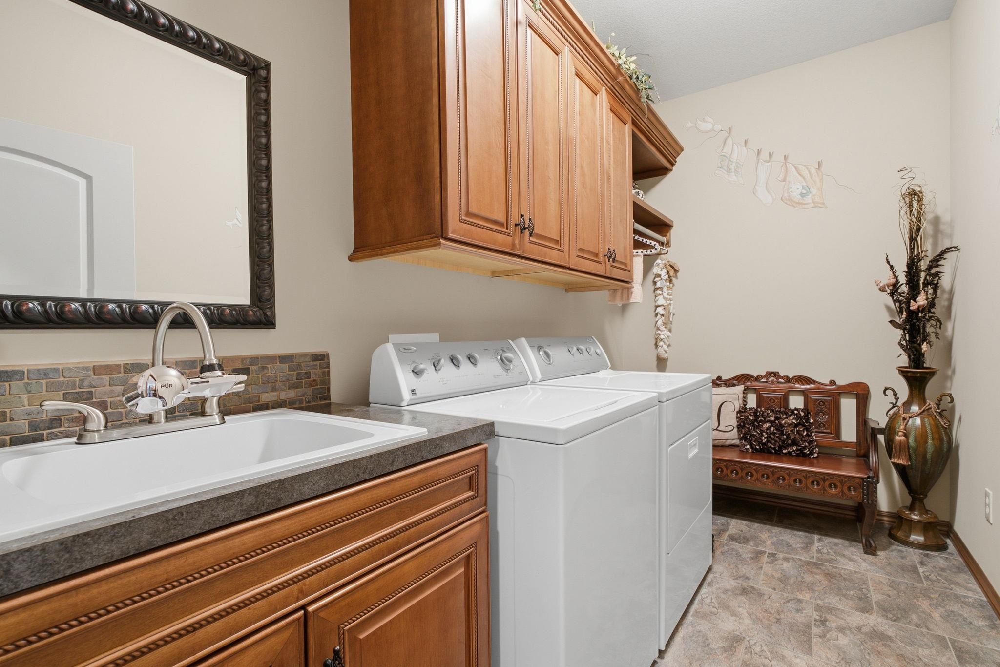 3131 N Den Hollow St Property Photo 17