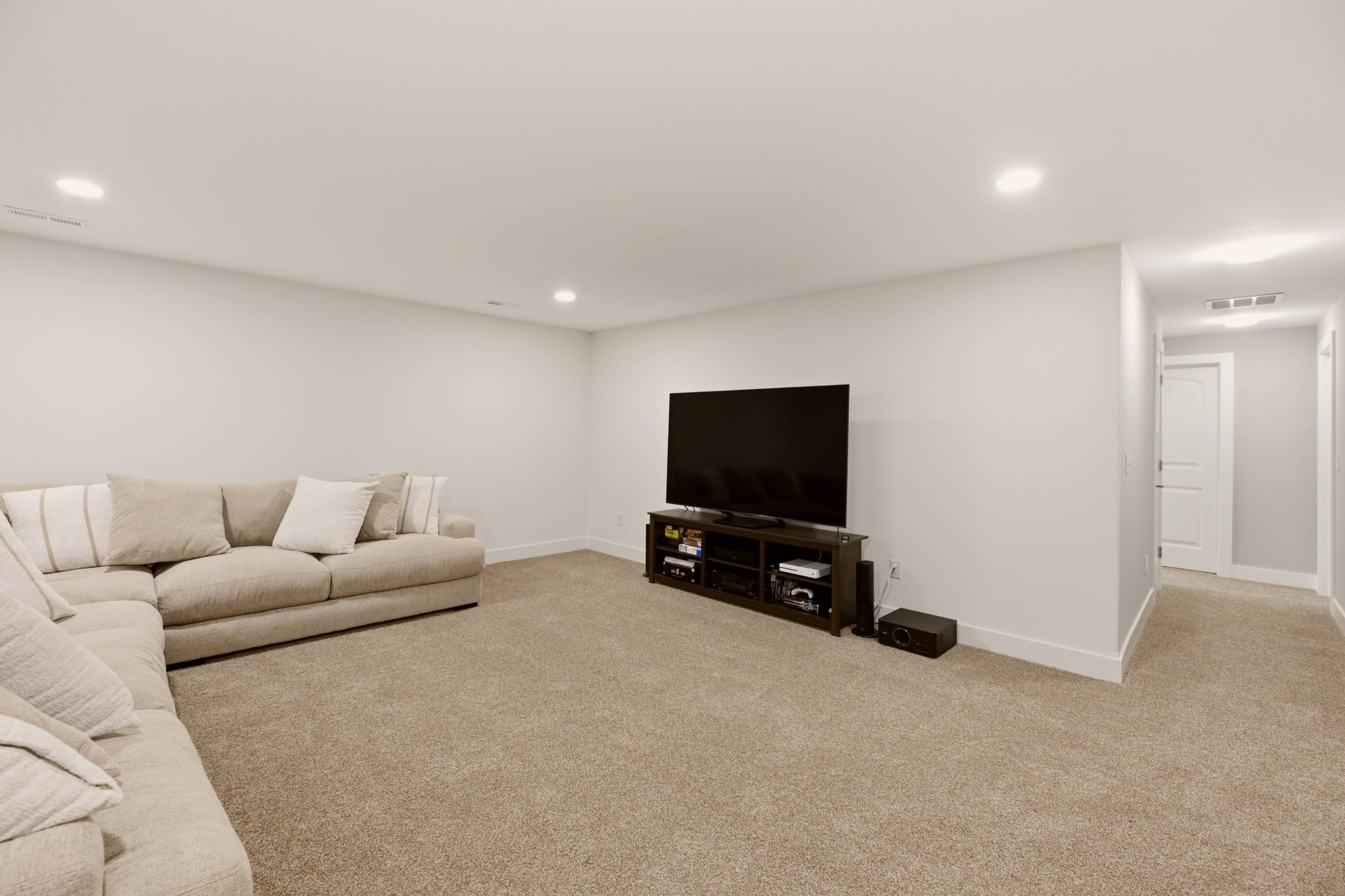518 N Backwoods Ct Property Photo 26