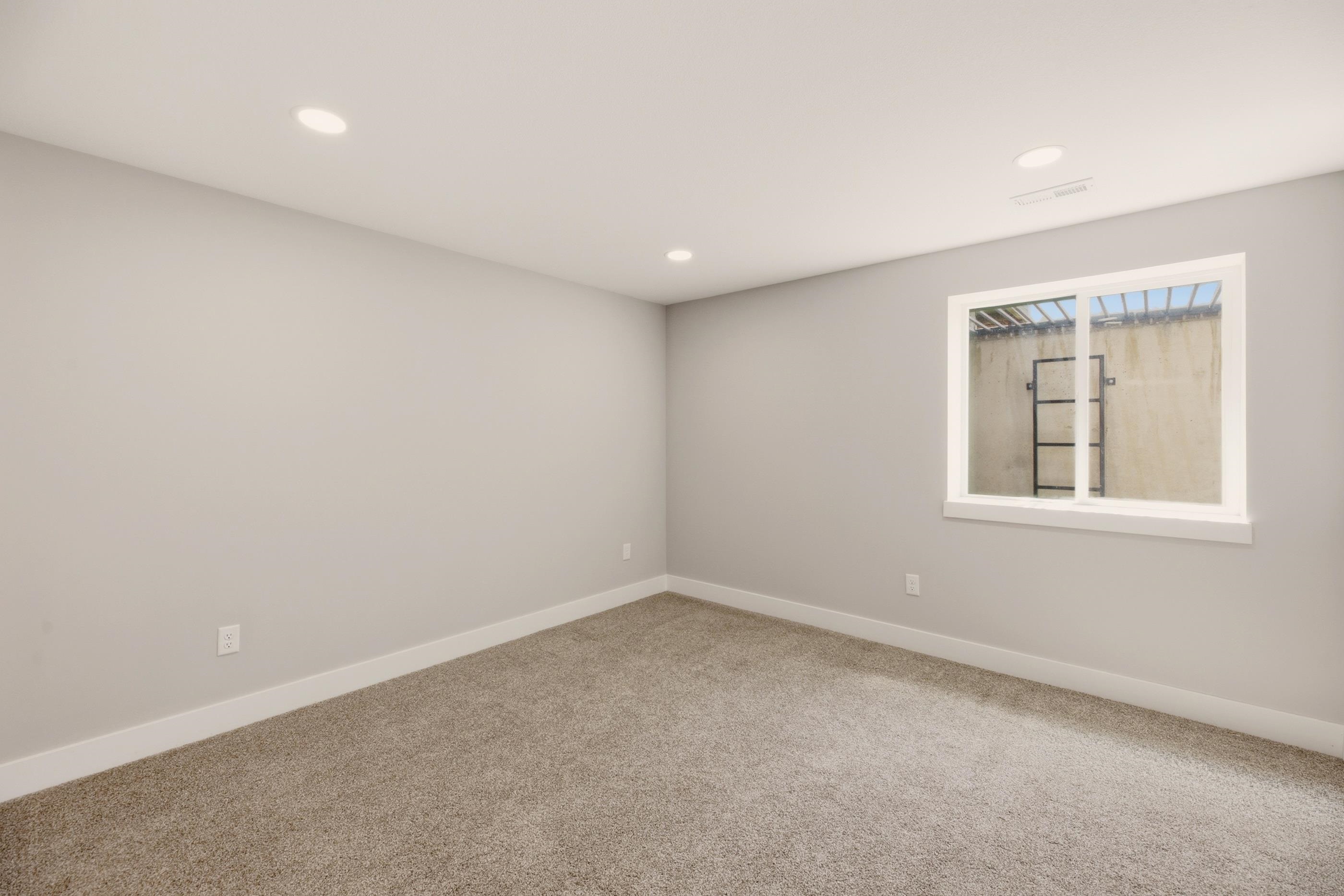 518 N Backwoods Ct Property Photo 29