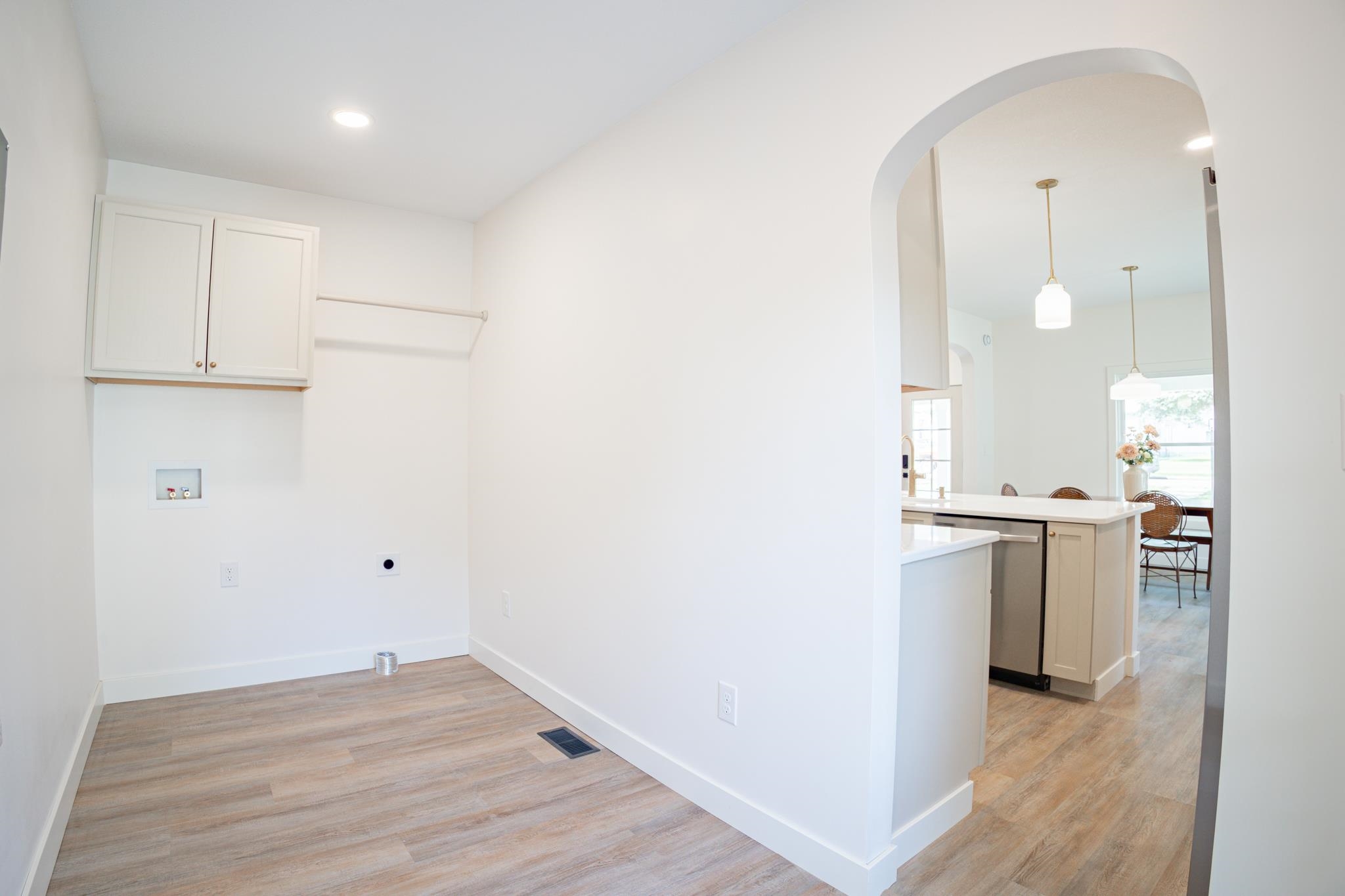 612 Delia Avenue Property Photo 17