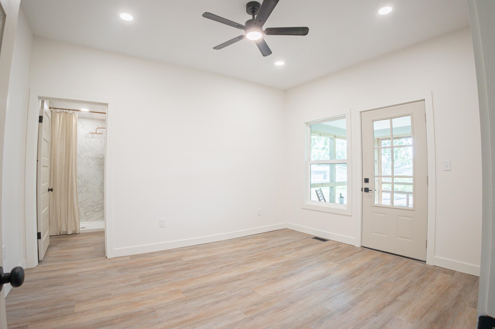 612 Delia Avenue Property Photo 18