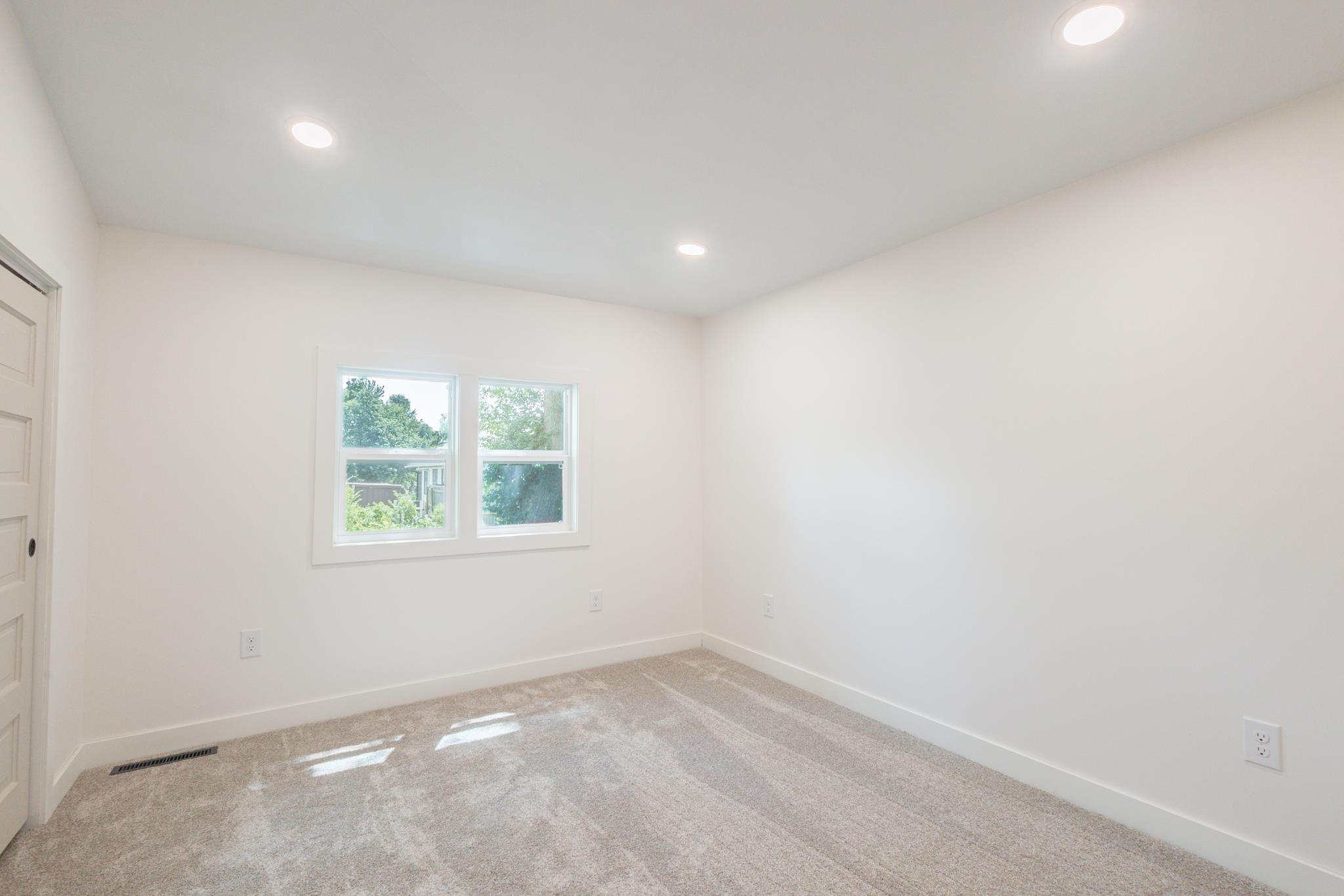 612 Delia Avenue Property Photo 26