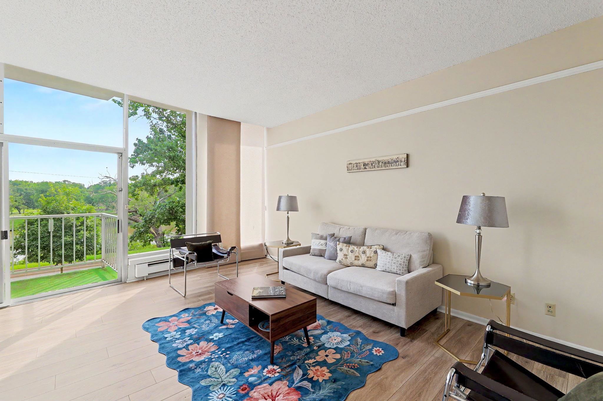 1401 W River Blvd. Property Photo 5