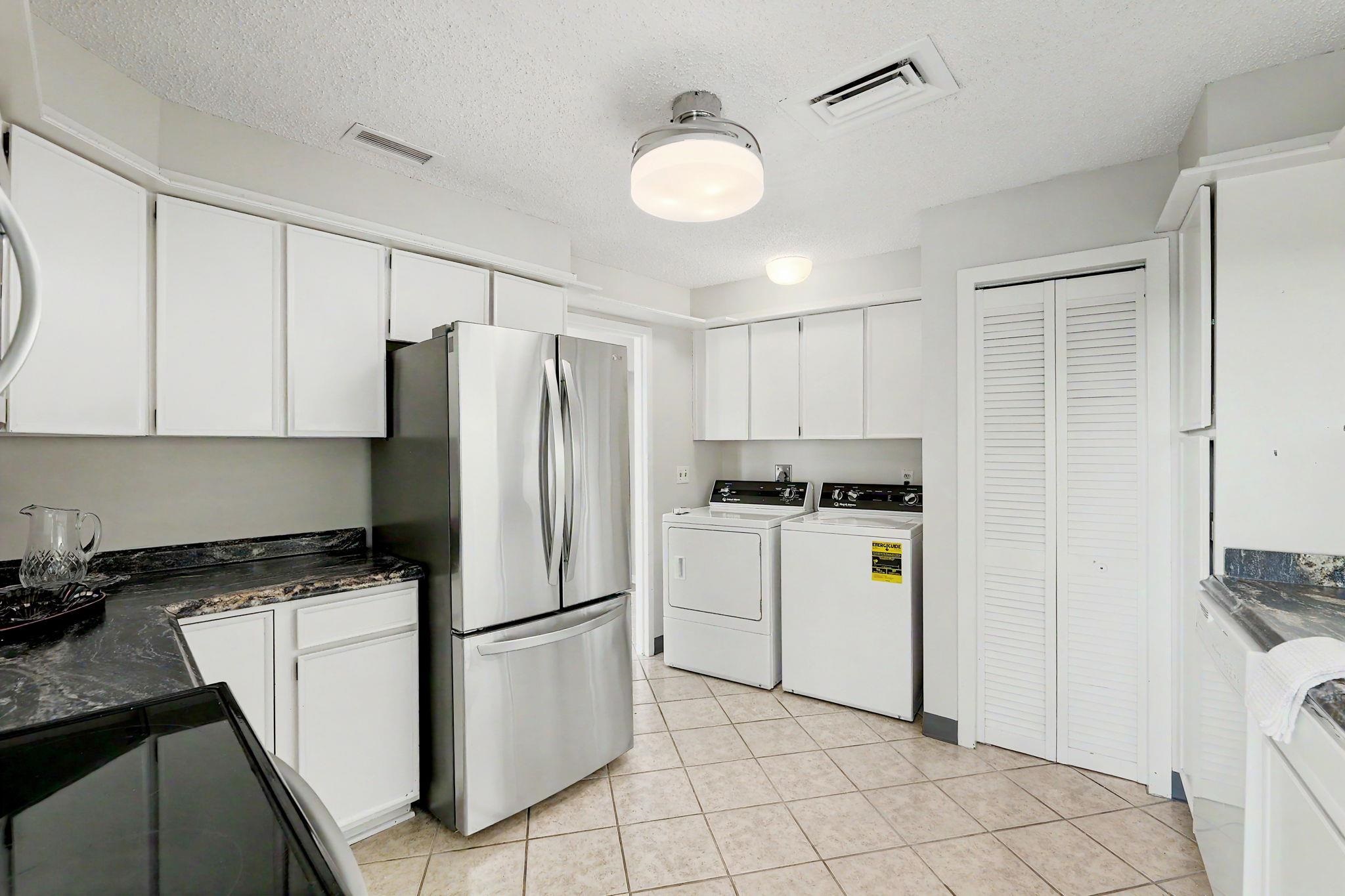 1401 W River Blvd. Property Photo 8