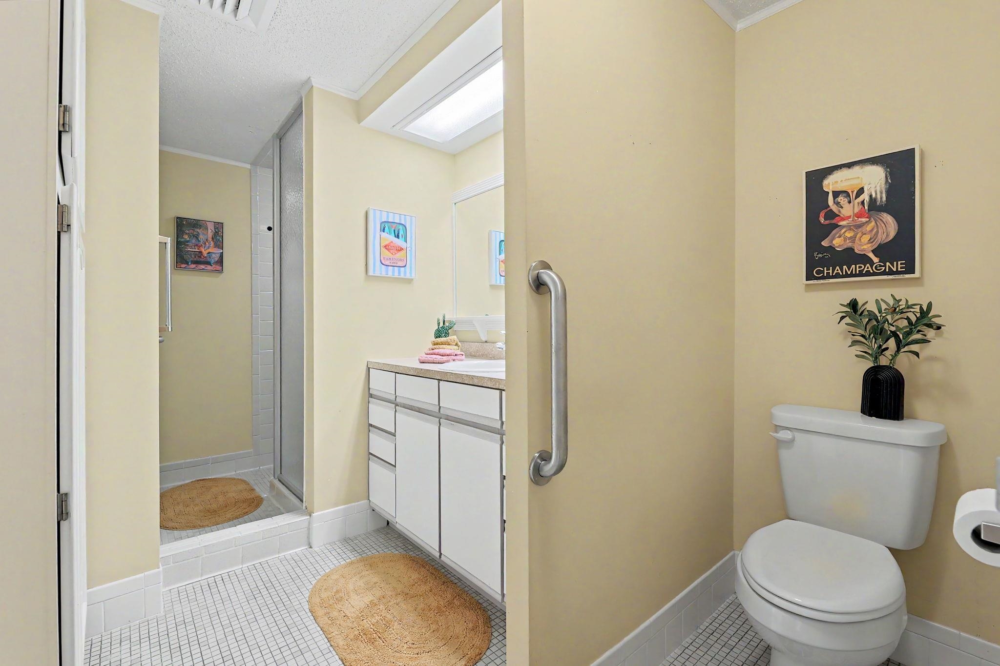 1401 W River Blvd. Property Photo 15