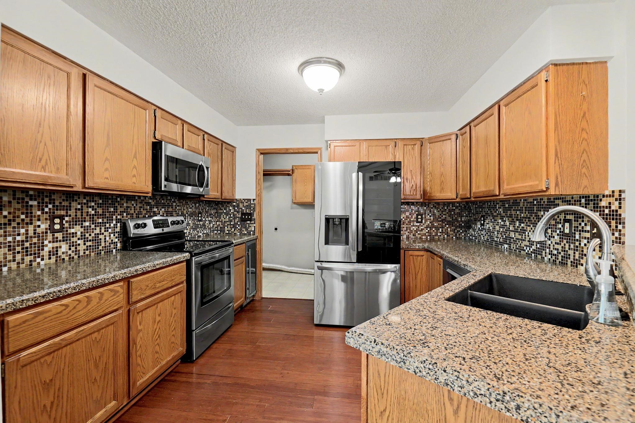 2735 S Carrwood Property Photo 10
