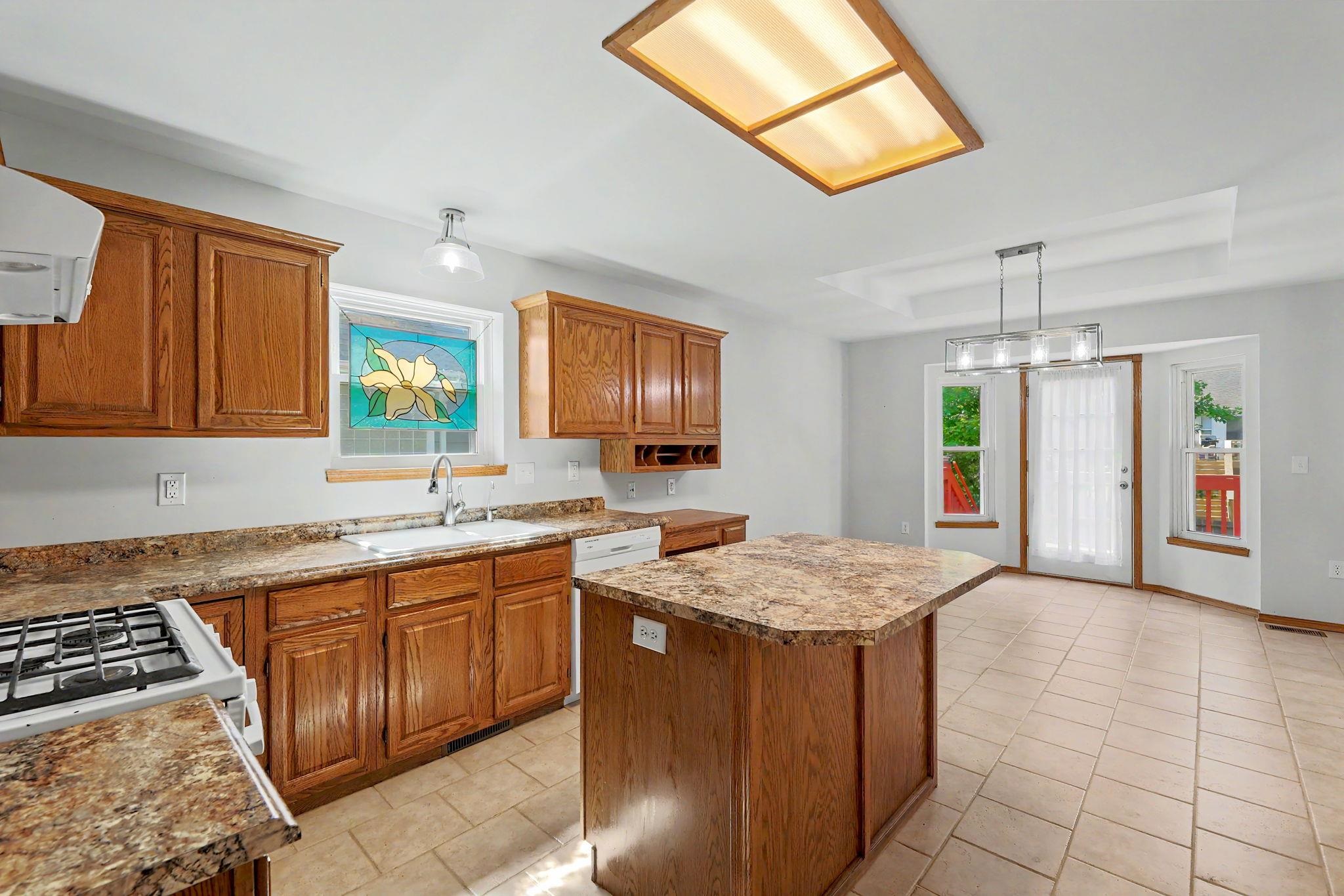 1707 E Oxford Cir Property Photo 11
