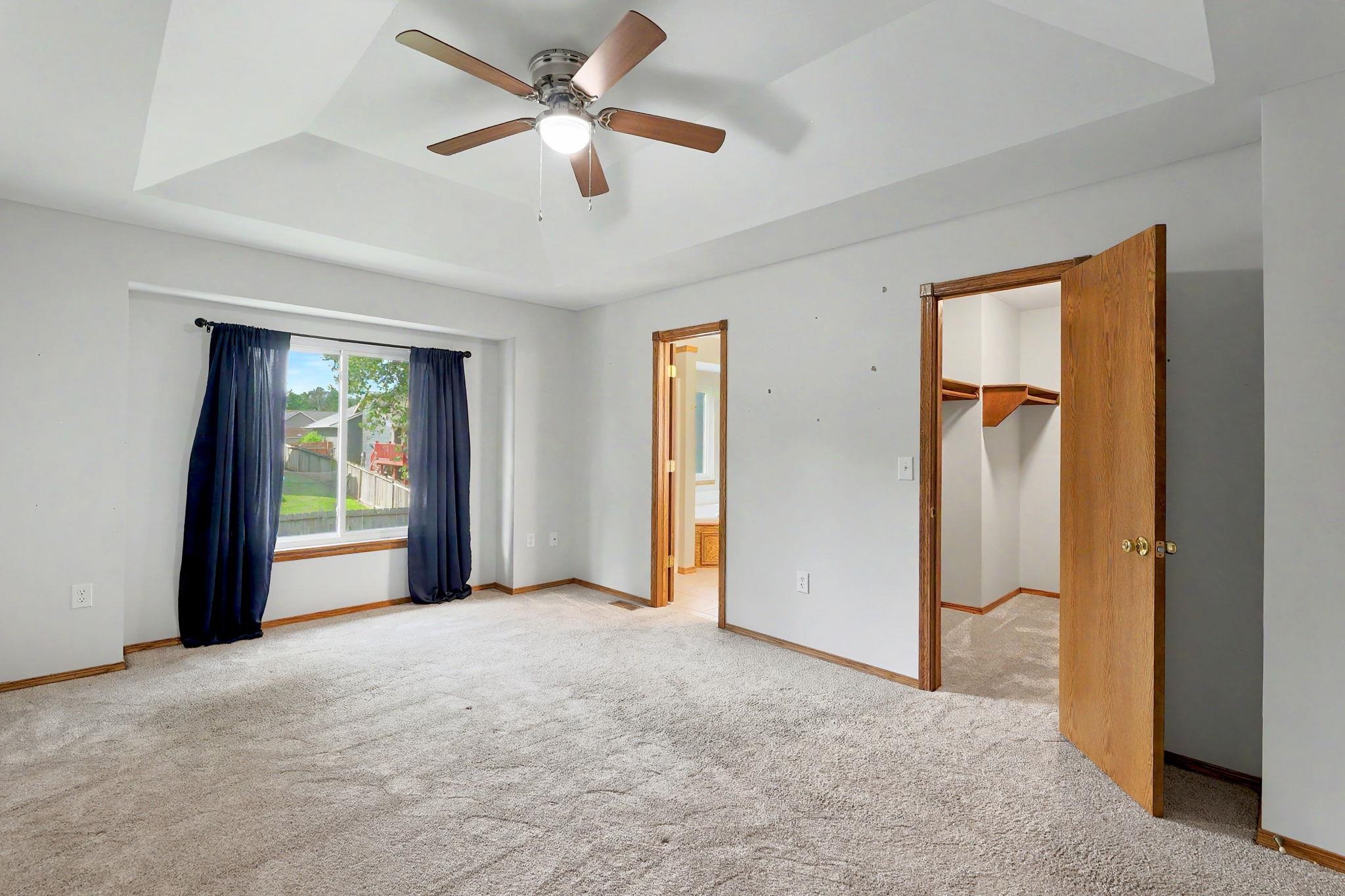 1707 E Oxford Cir Property Photo 14