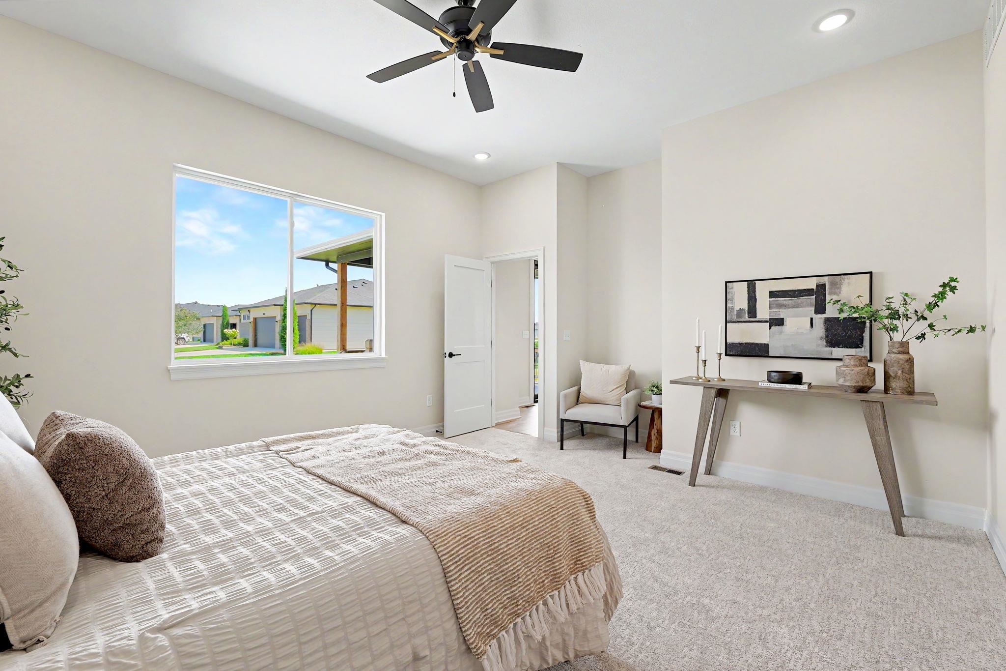 2591 N Doris Court Property Photo 16