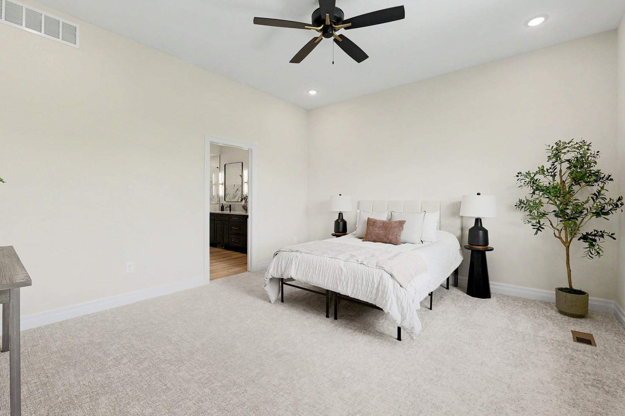 2591 N Doris Court Property Photo 18