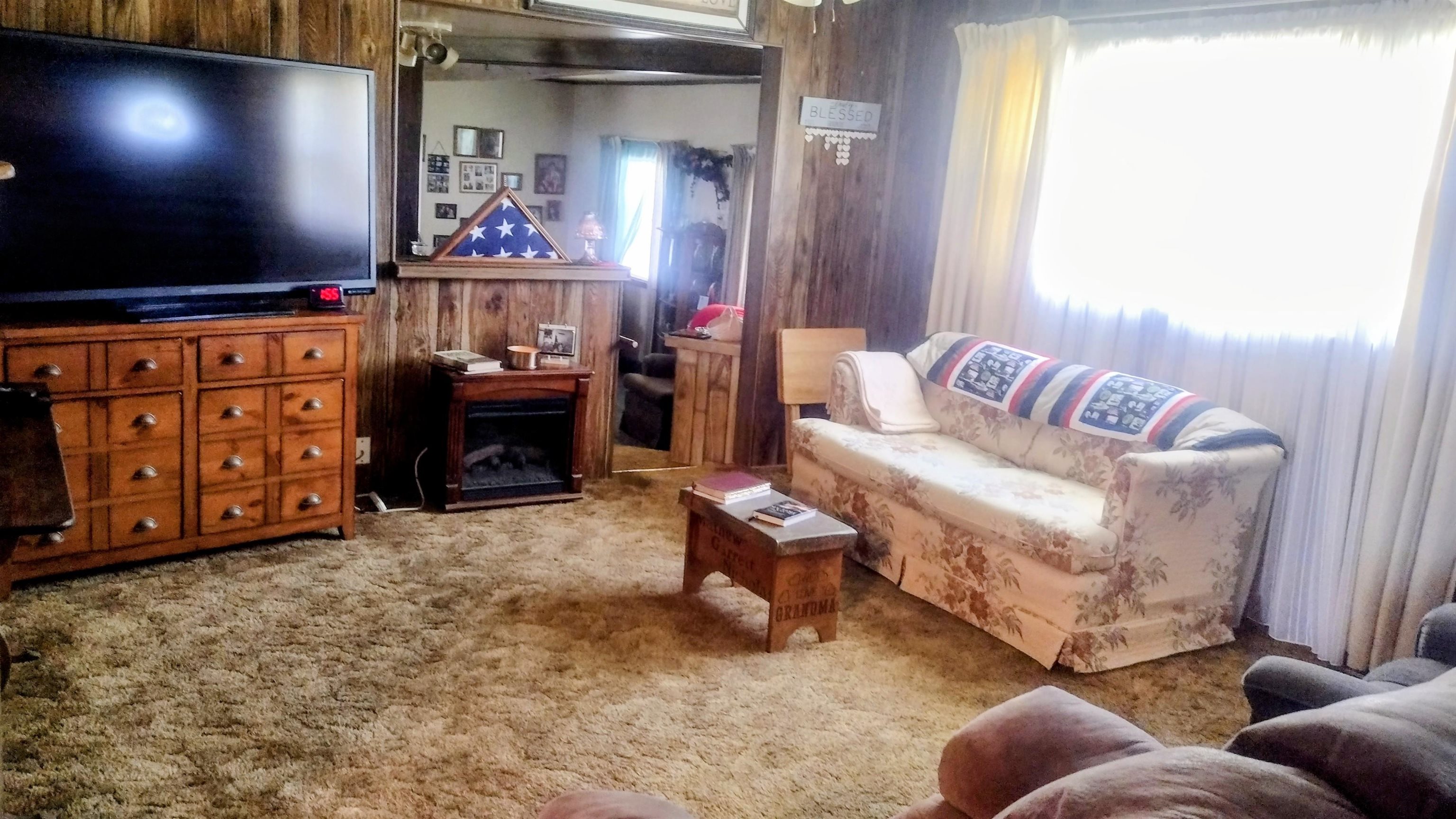 501 Westridge Property Photo 4