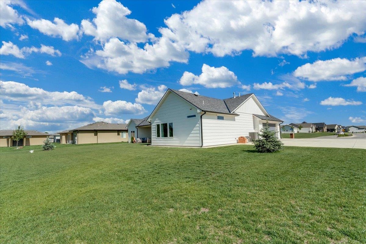 1521 E Elk Ridge Ave Property Photo 32