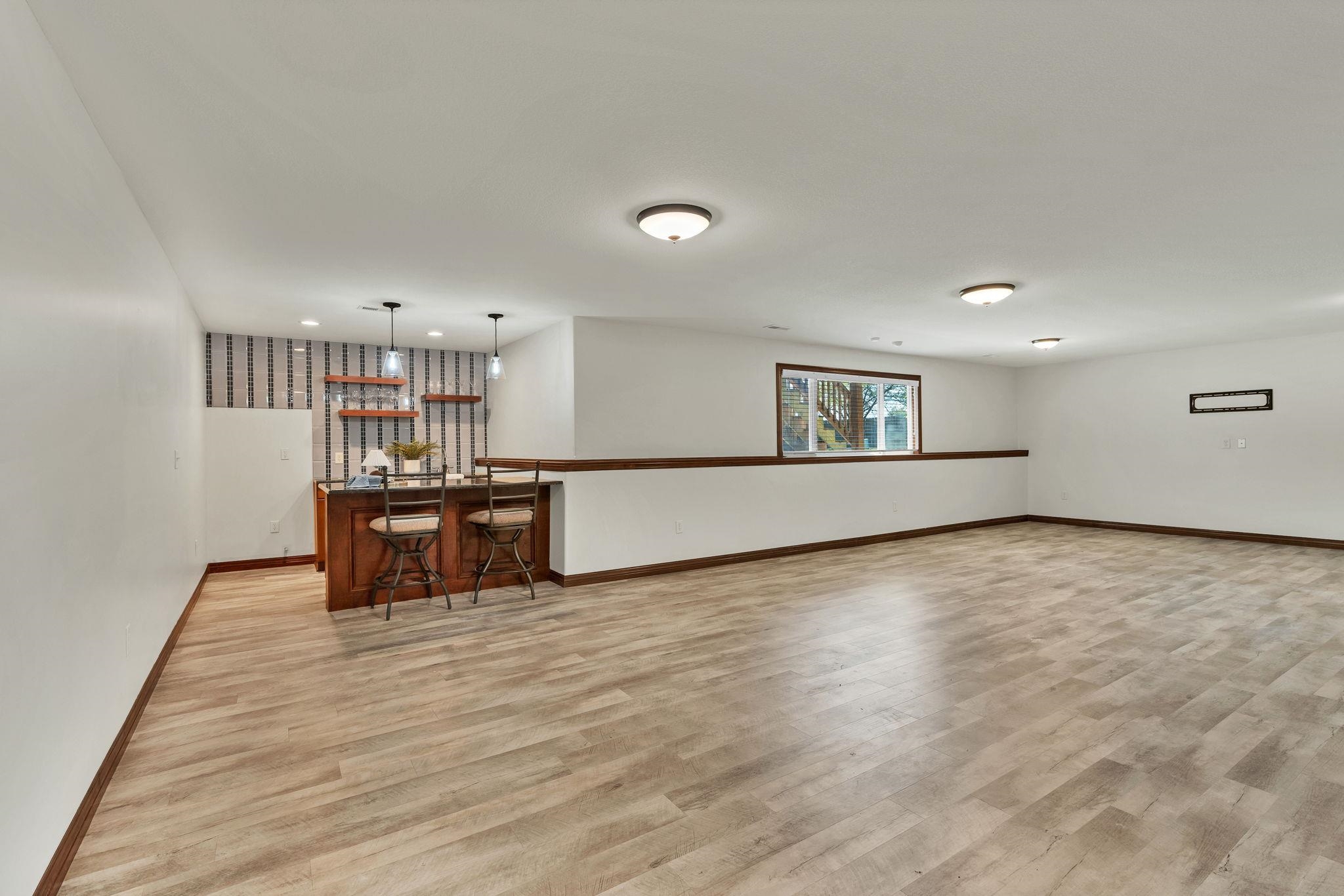 2801 N Emerson Property Photo 20