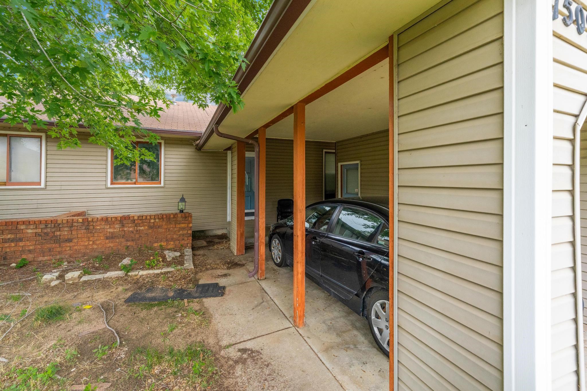 1509 N Smith Cir Property Photo 2