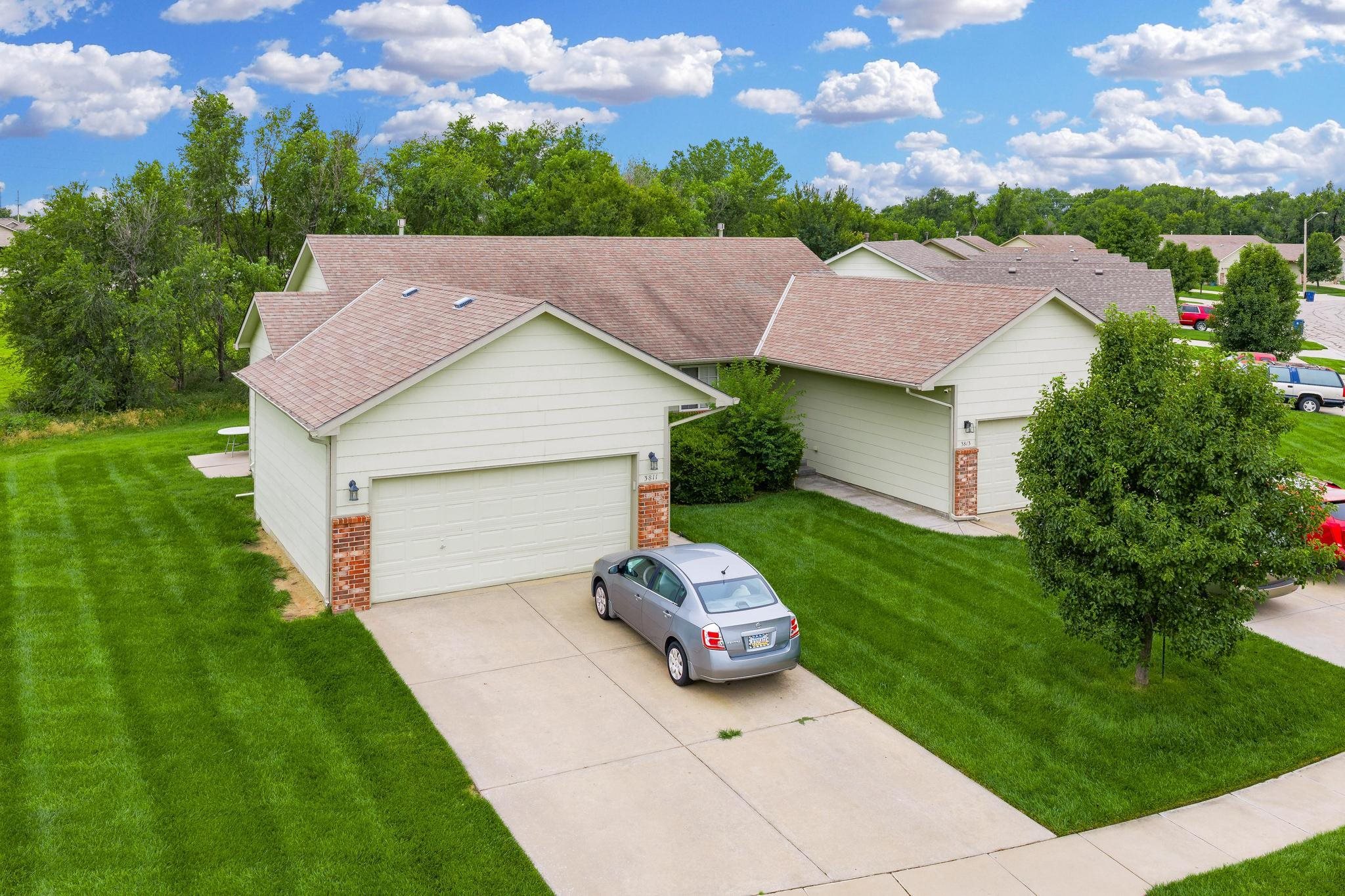 3811 N Pepper Ridge St Property Photo 1