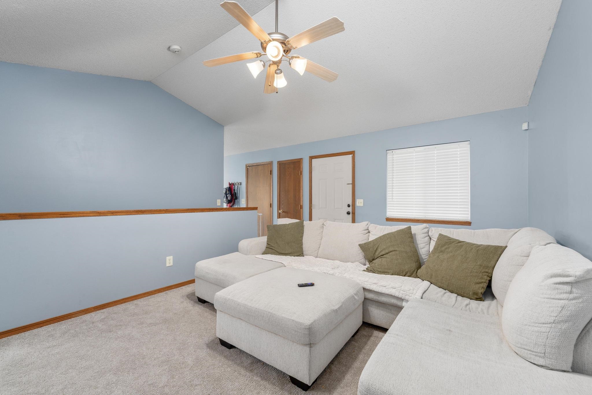 3811 N Pepper Ridge St Property Photo 6