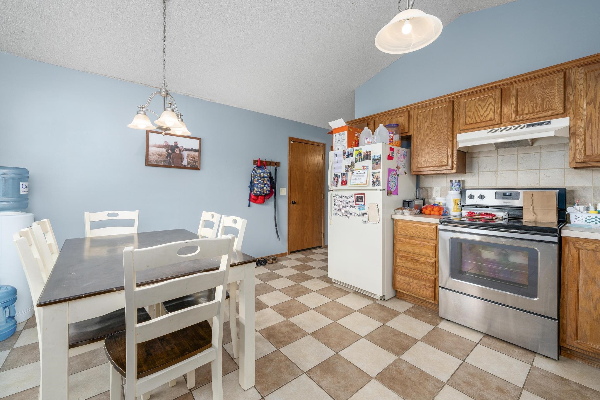 3811 N Pepper Ridge St Property Photo 9
