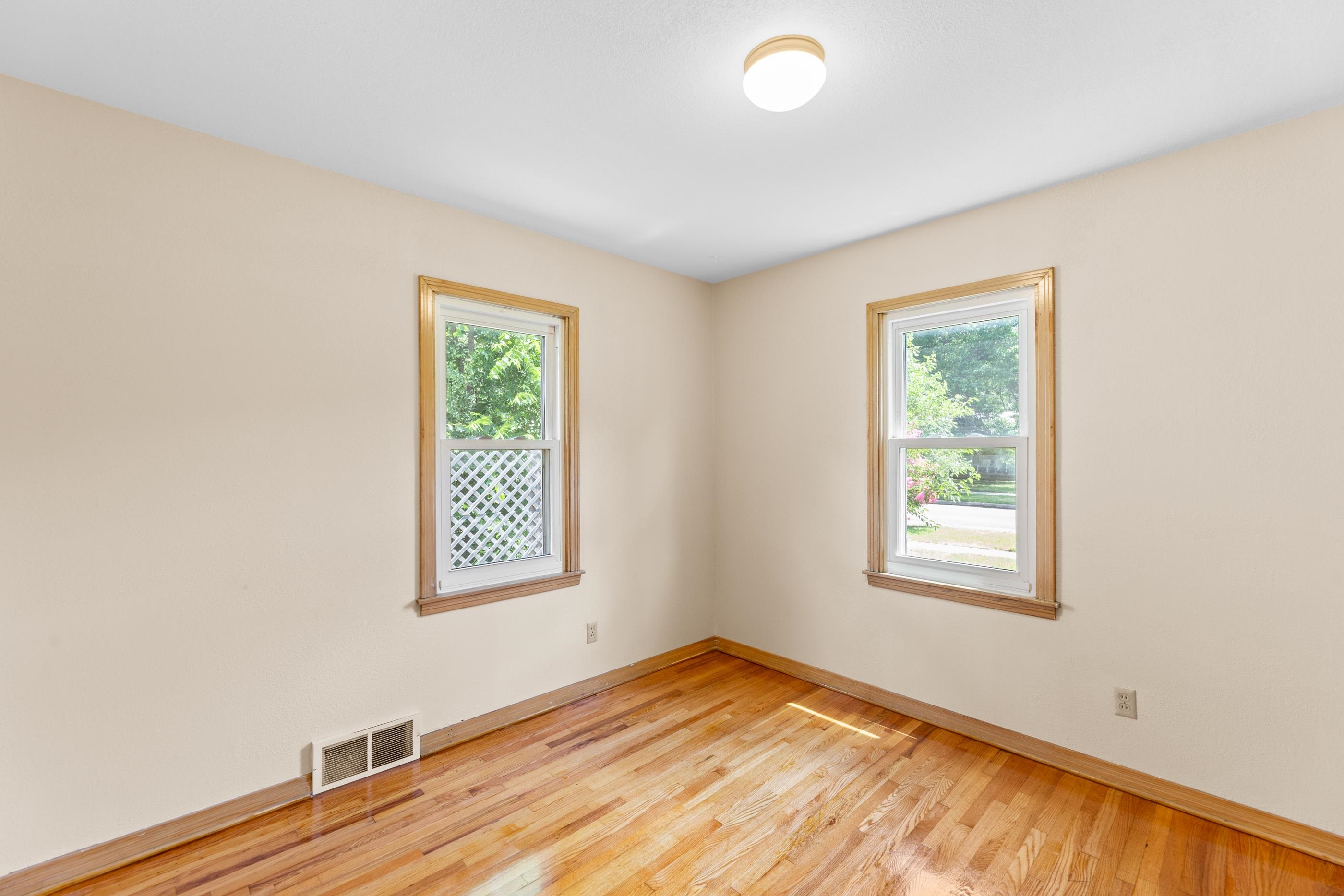 2379 S Volutsia Ave Property Photo 16