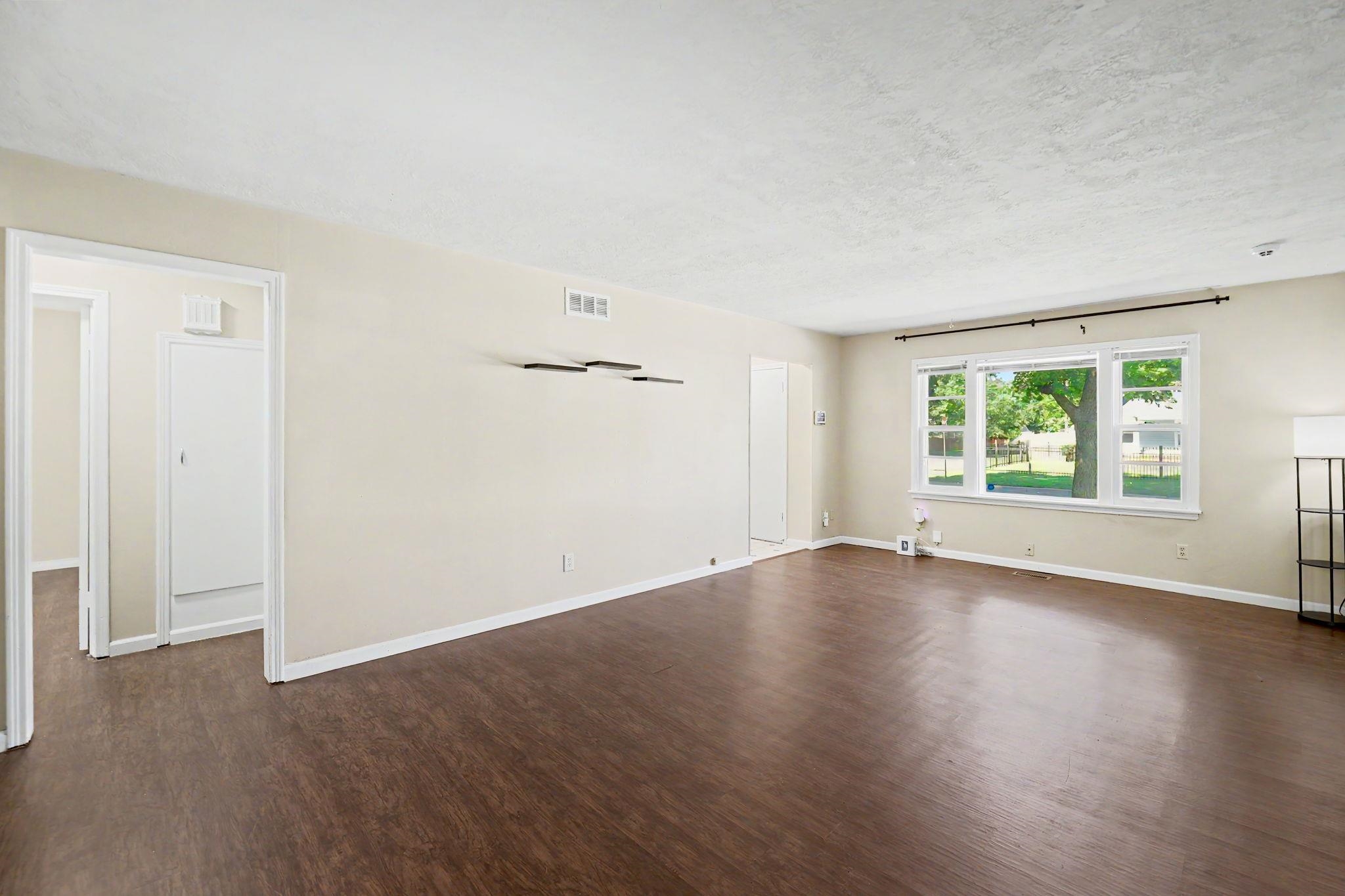2232 S Estelle Property Photo 7