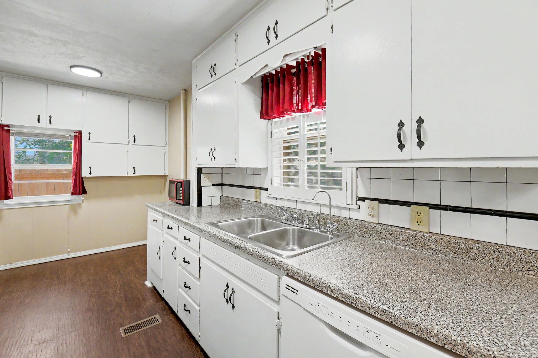 2232 S Estelle Property Photo 15