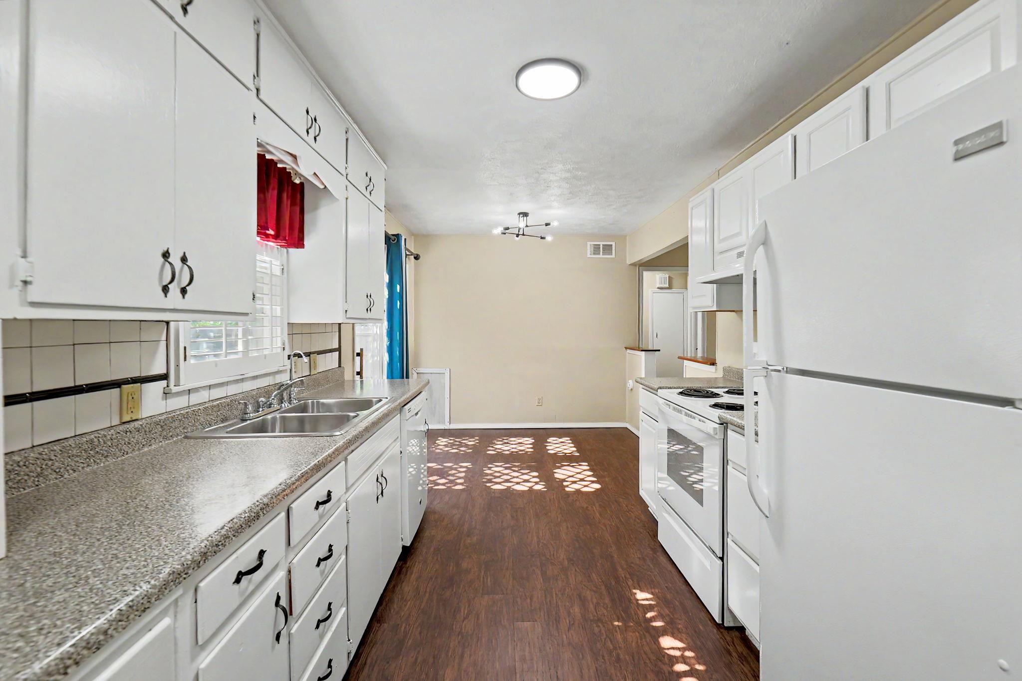 2232 S Estelle Property Photo 17