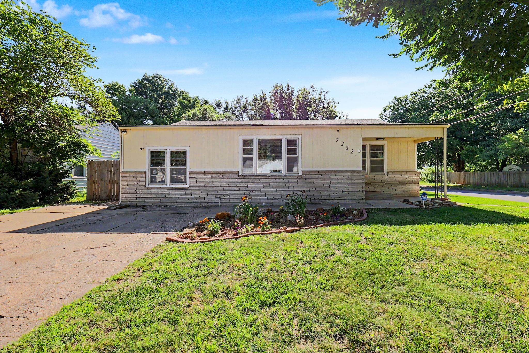 2232 S Estelle Property Photo 32