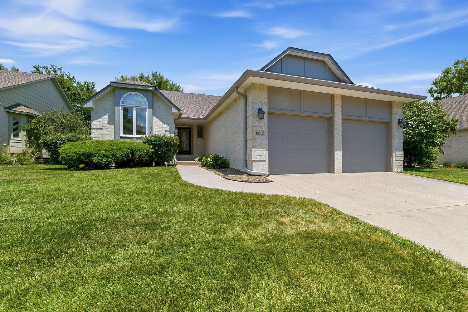 14510 E Killarney Circle Property Photo 1