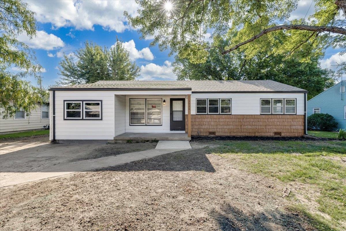 3426 S Osage Property Photo