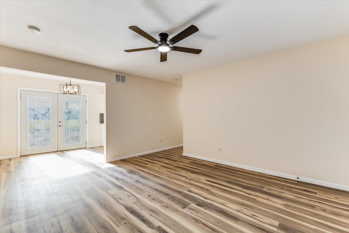 3426 S Osage Property Photo 6