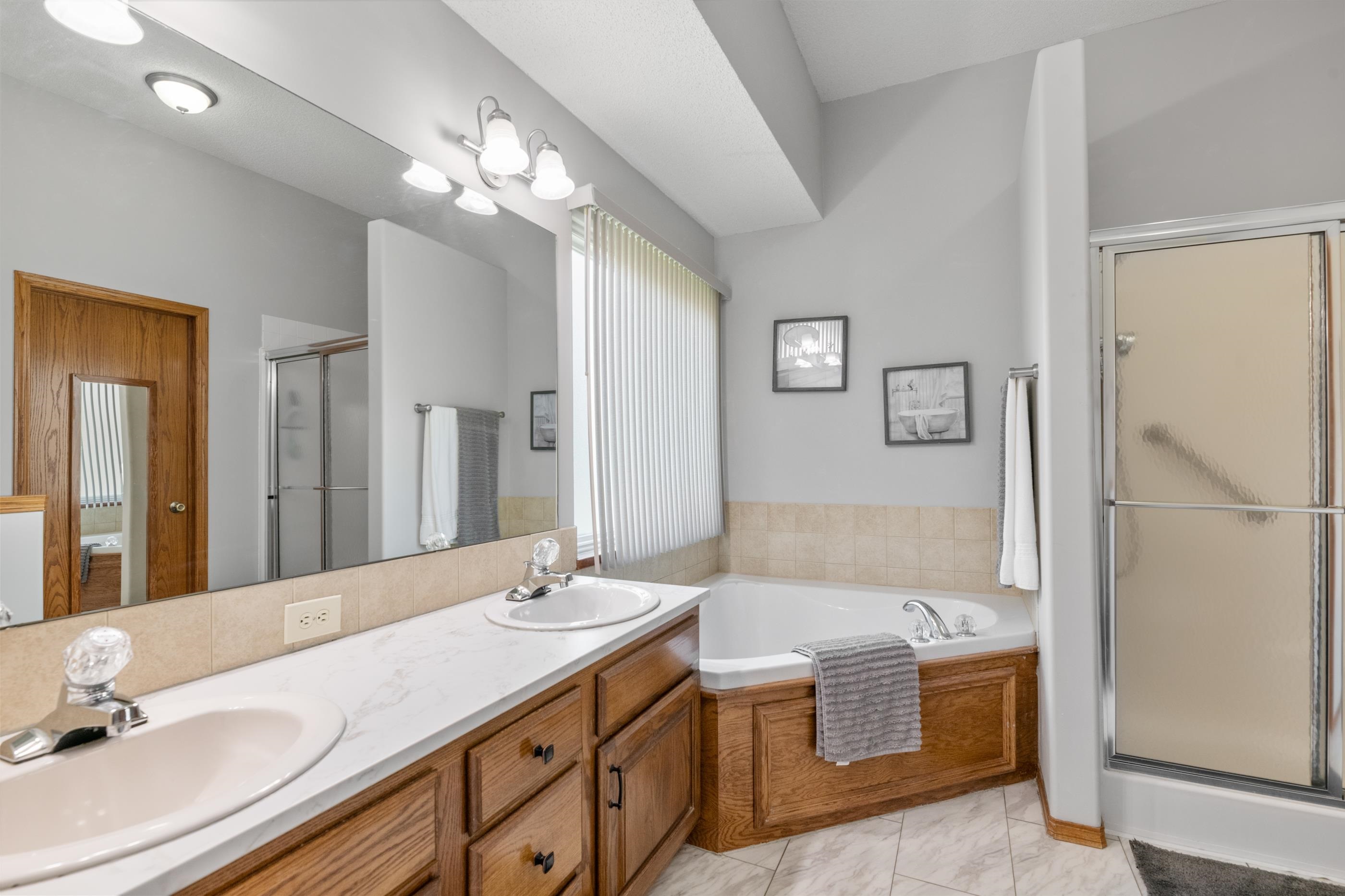 3202 N Wild Rose Property Photo 19