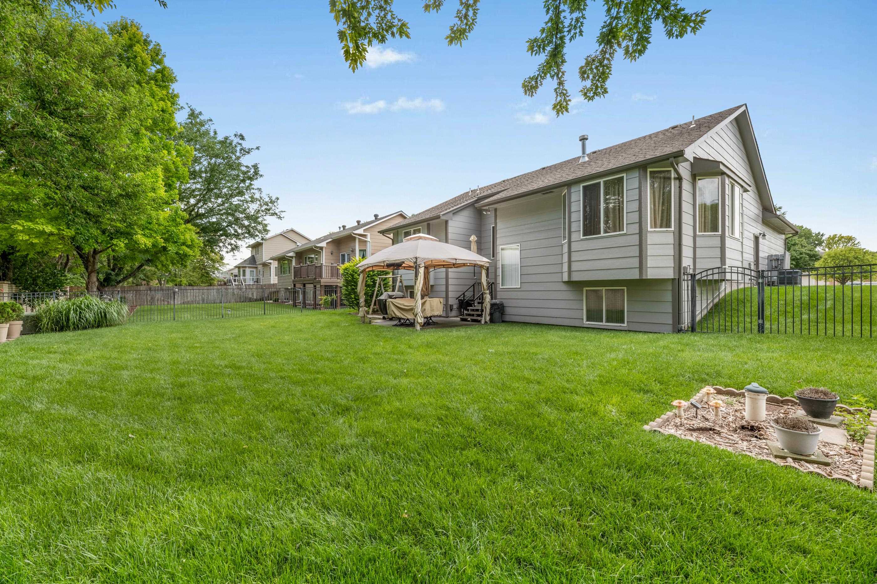 3202 N Wild Rose Property Photo 32
