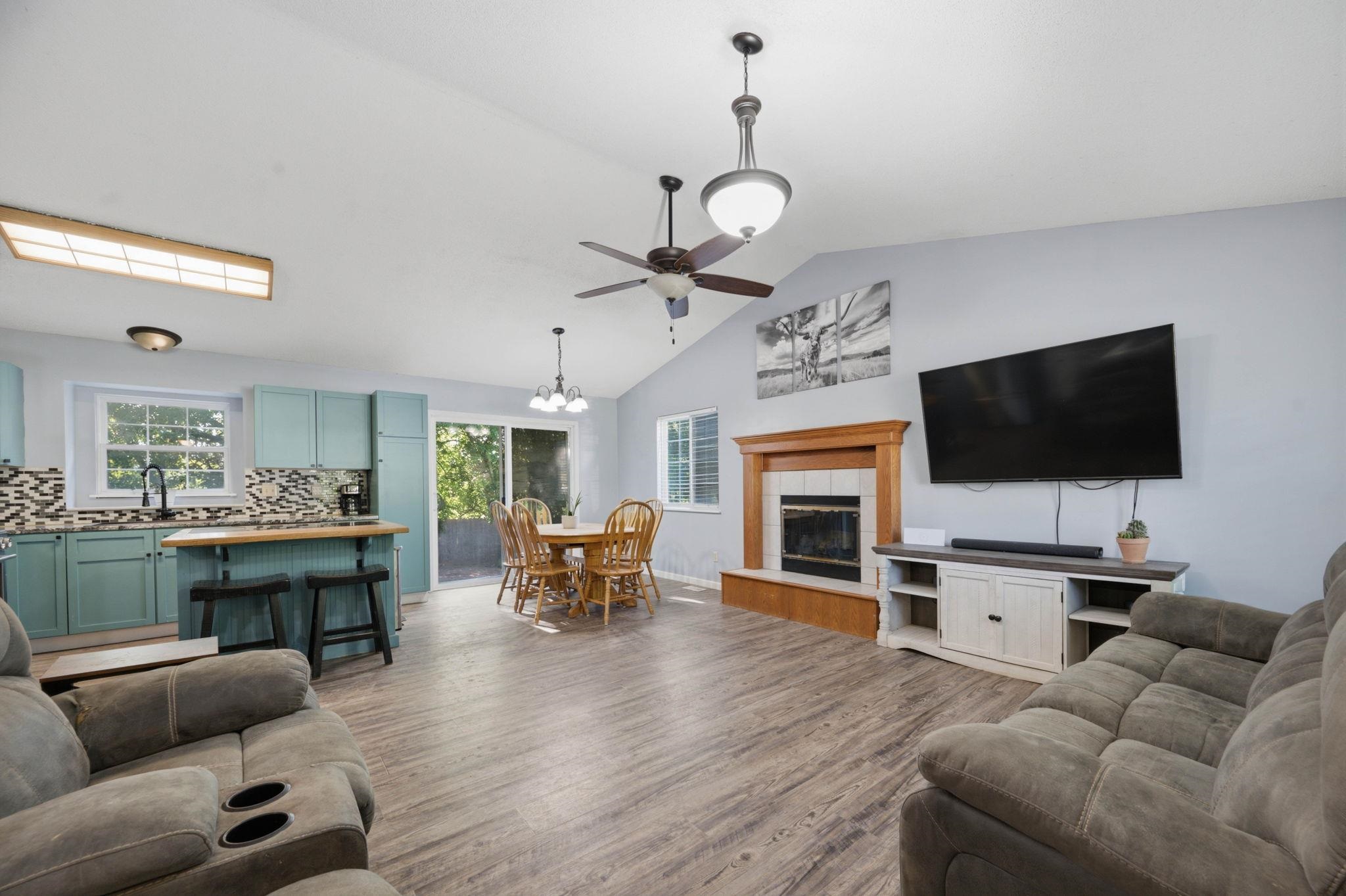 1006 N Park Road Property Photo 4