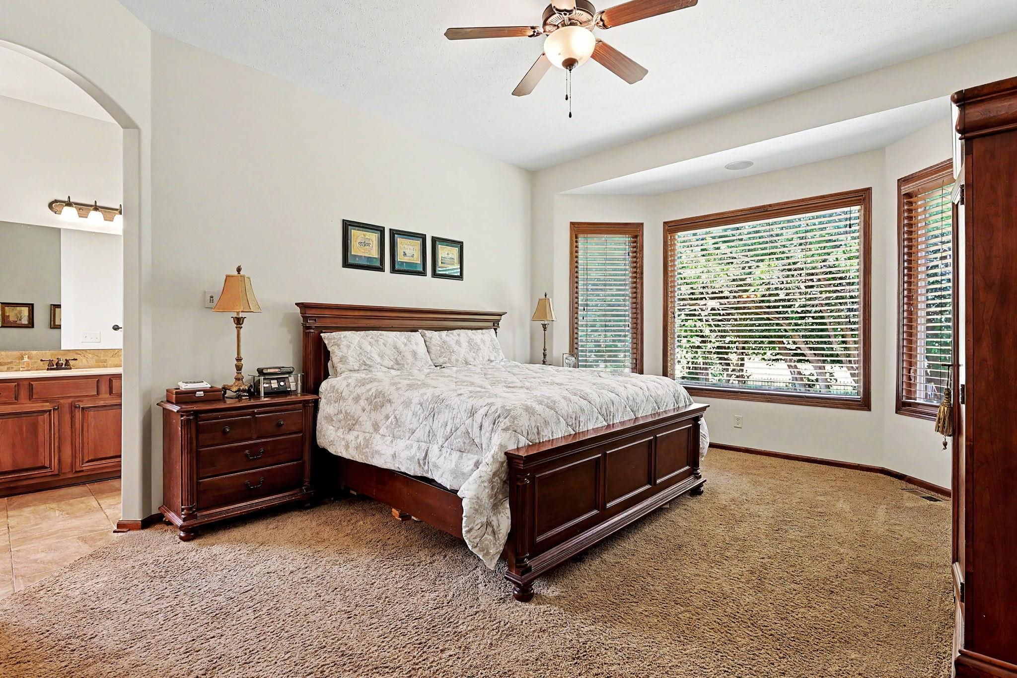 732 N Deerfield Cir Property Photo 18