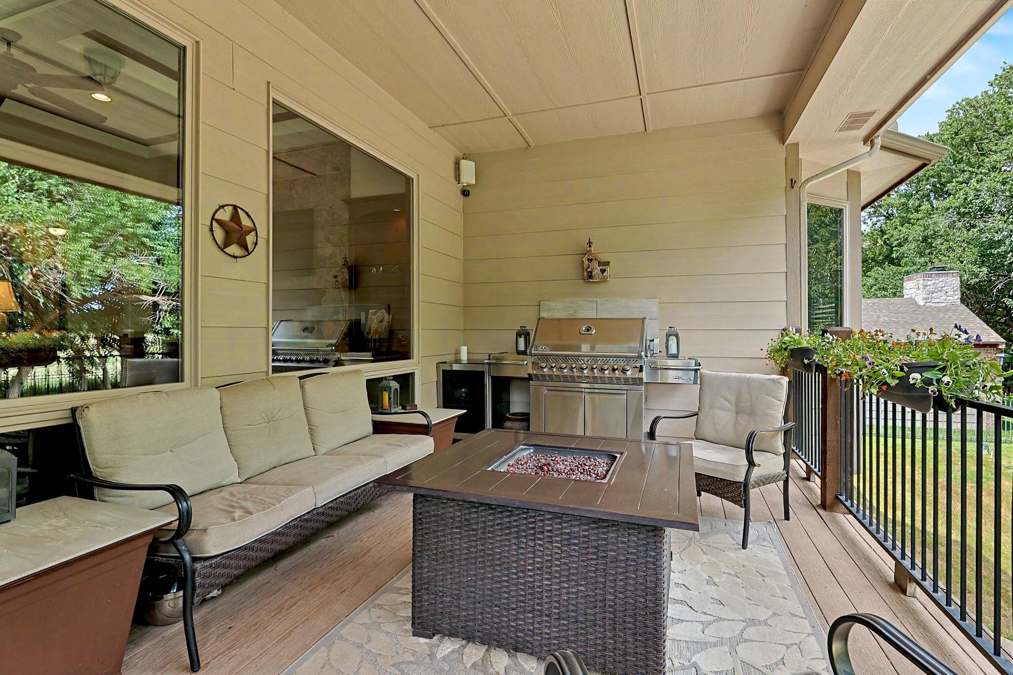 732 N Deerfield Cir Property Photo 31