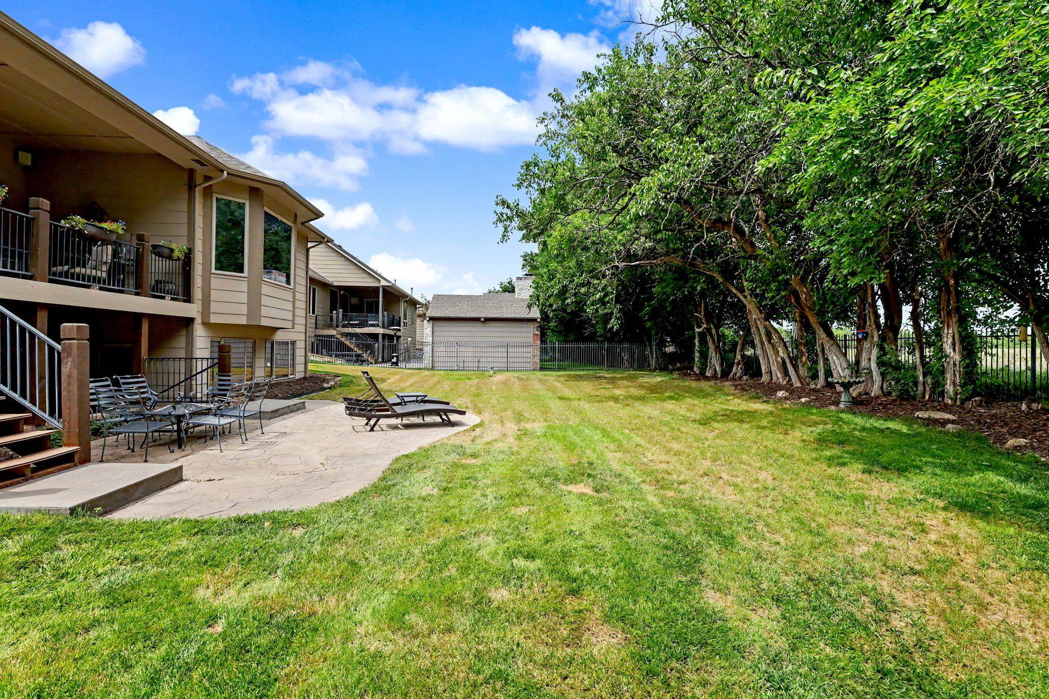 732 N Deerfield Cir Property Photo 33