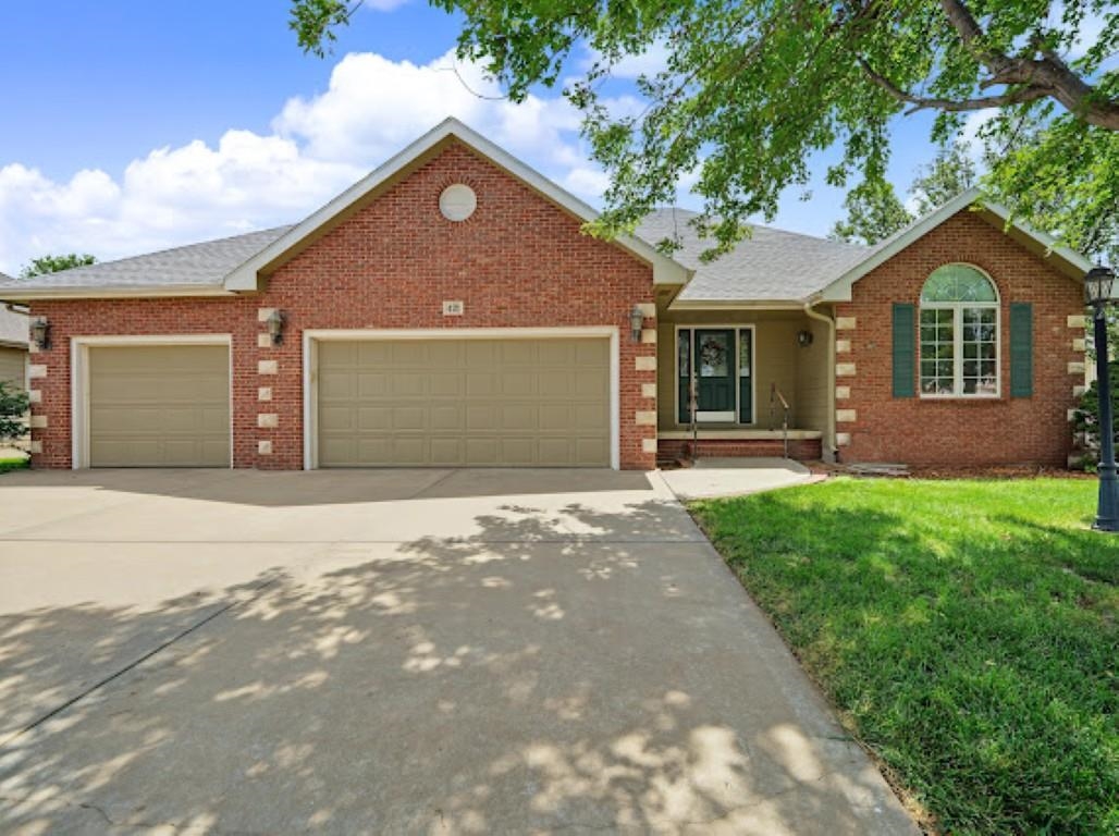 421 S Estates Dr. Property Photo 2