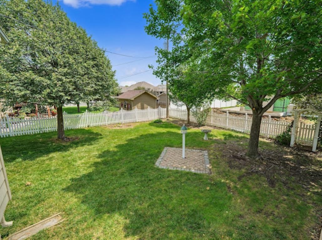 421 S Estates Dr. Property Photo 4