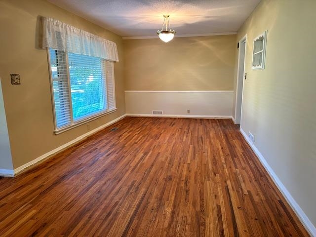 1200 Parkwood Lane Property Photo 7